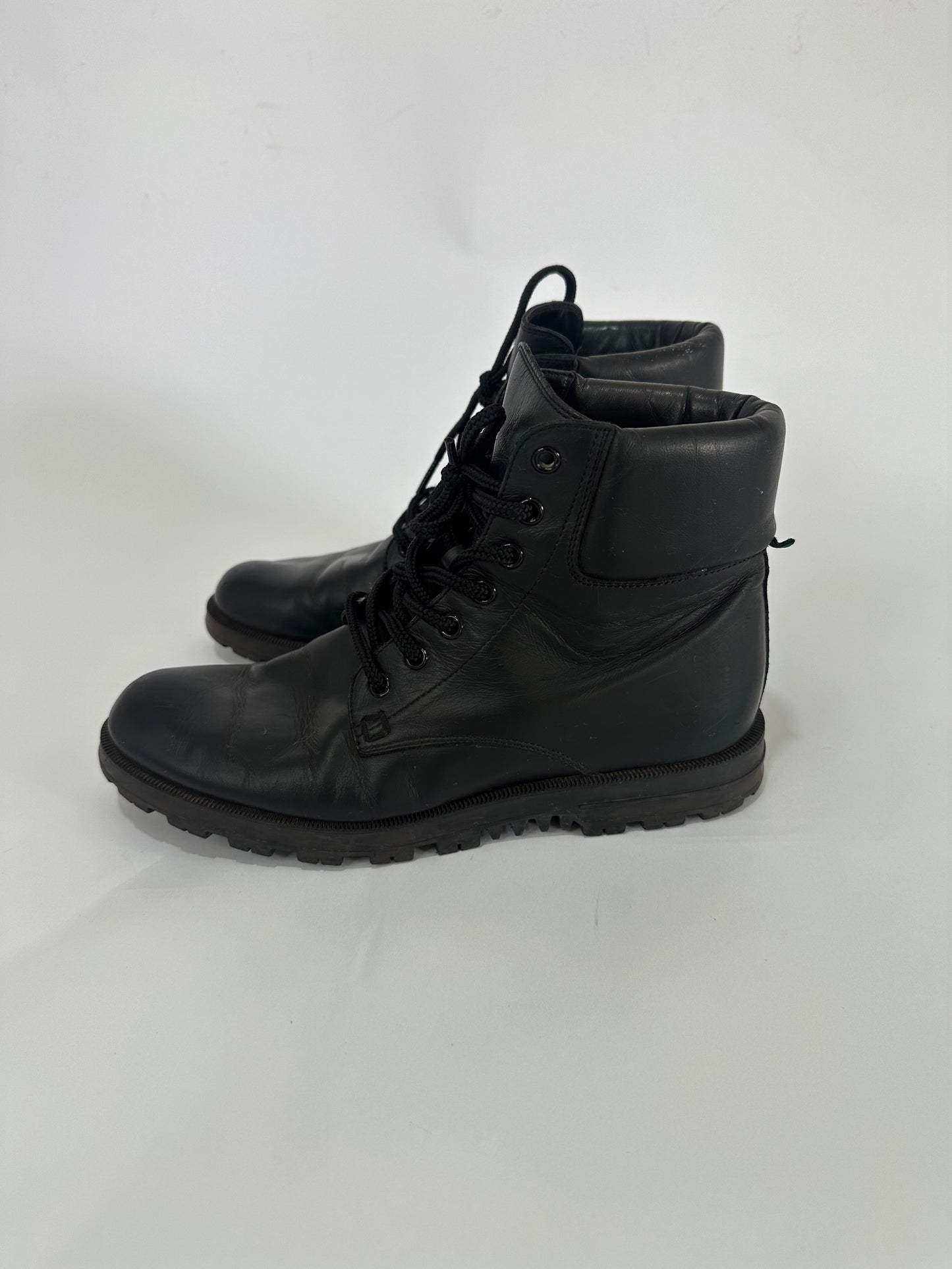 GUCCI
Web Accent Leather Combat Boots
Size: 6 UK | US9, IT39