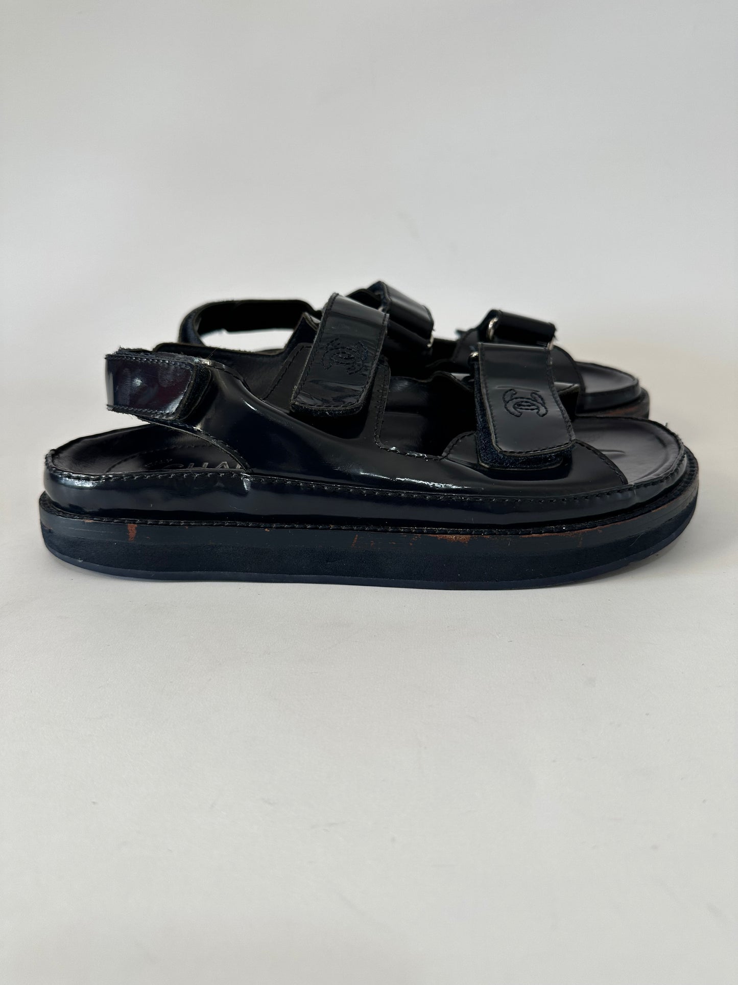 Chanel Blue patent Leather CC Flat DAD Sandals Size 39 EU/ 9 US / 6 UK