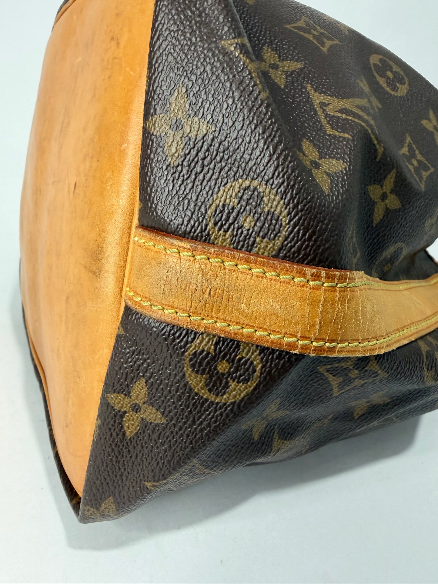 LOUIS VUITTON  Monogram Petit Noe
