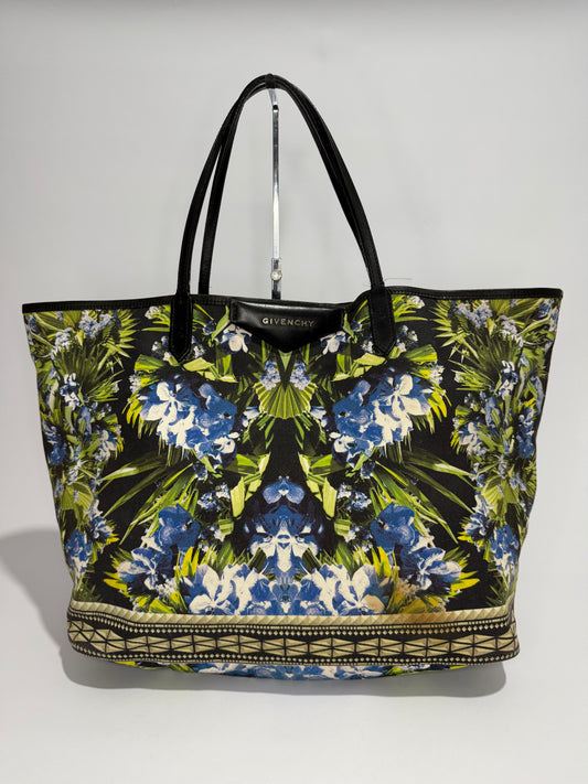 GIVENCHY
Floral Print Coated Canvas Antigona Large Tote Bag