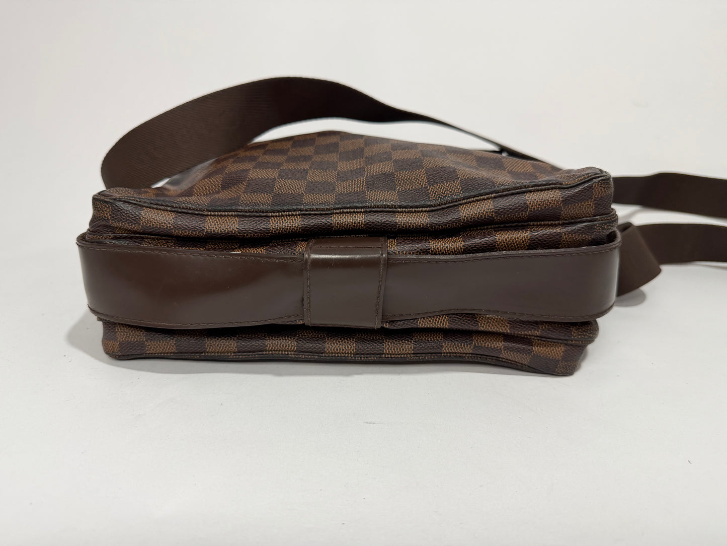 LOUIS VUITTON Damier Ebene Naviglio