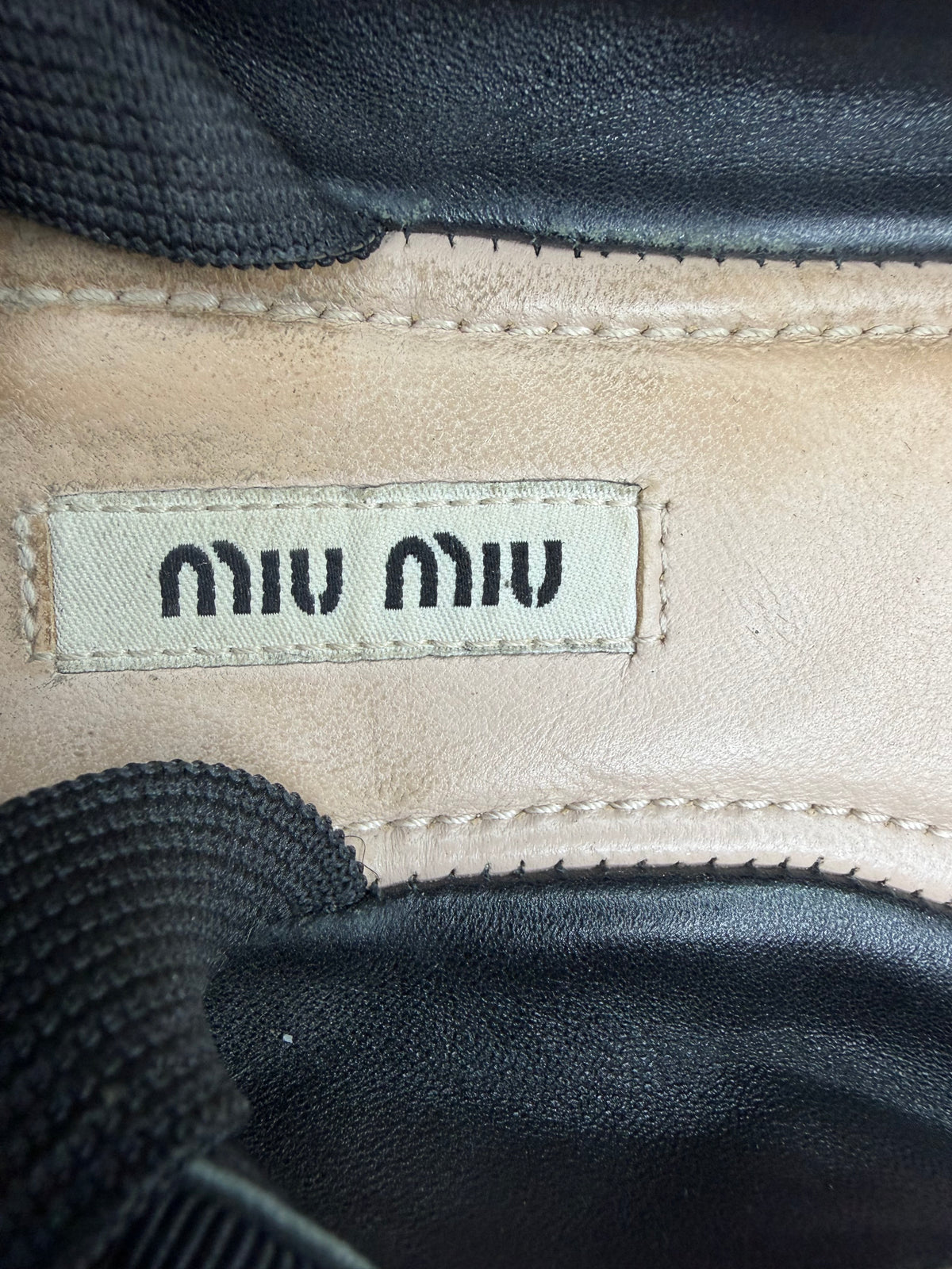 Miu Miu Black Leather Buckle Detail Bow Ballet Flats Size 37 EU/ 7 US