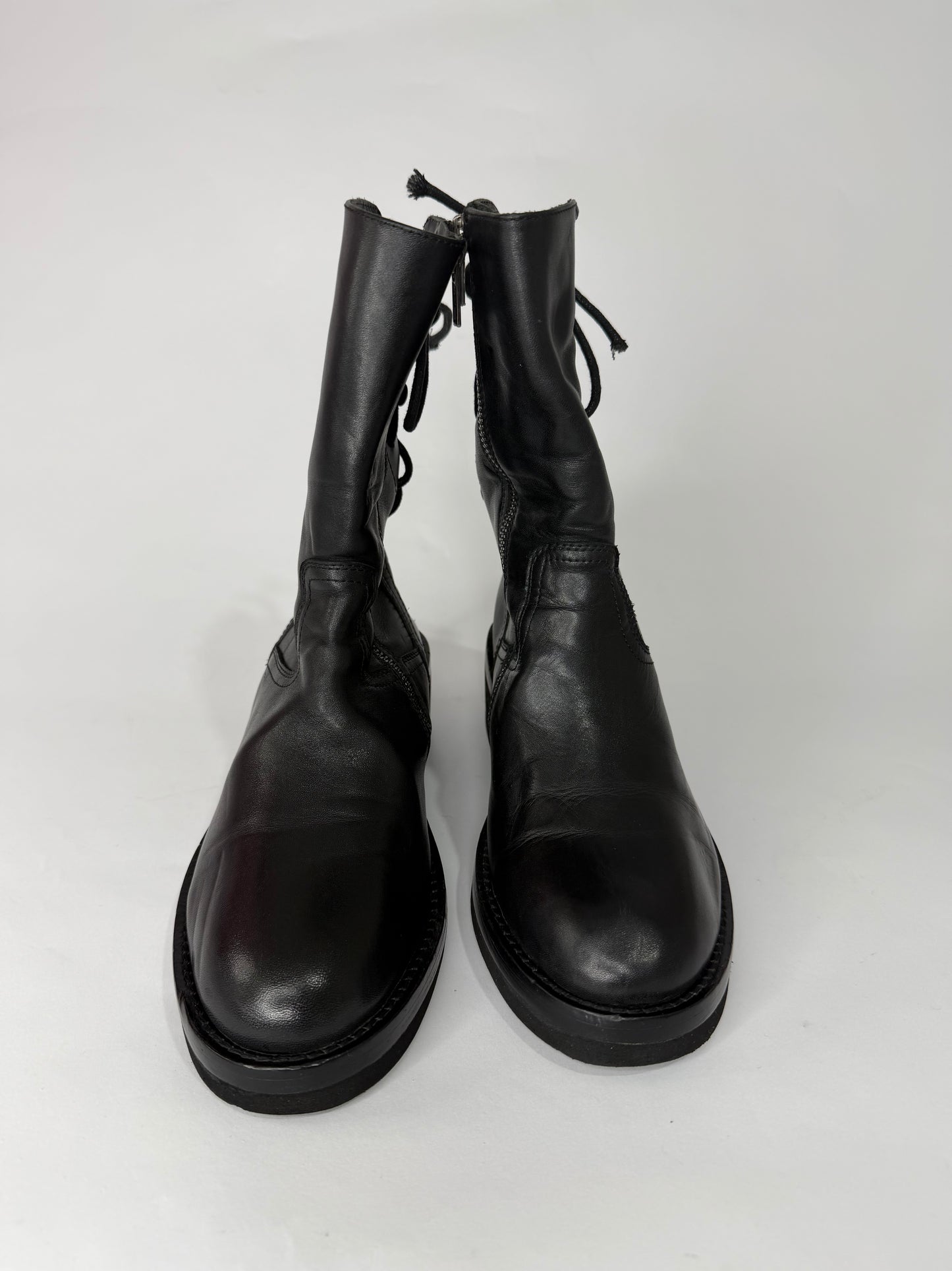 Ann Demeulemeester

Heiko Laced Back Ankle Boots Size 35 EU/ 5 US/ 2 UK