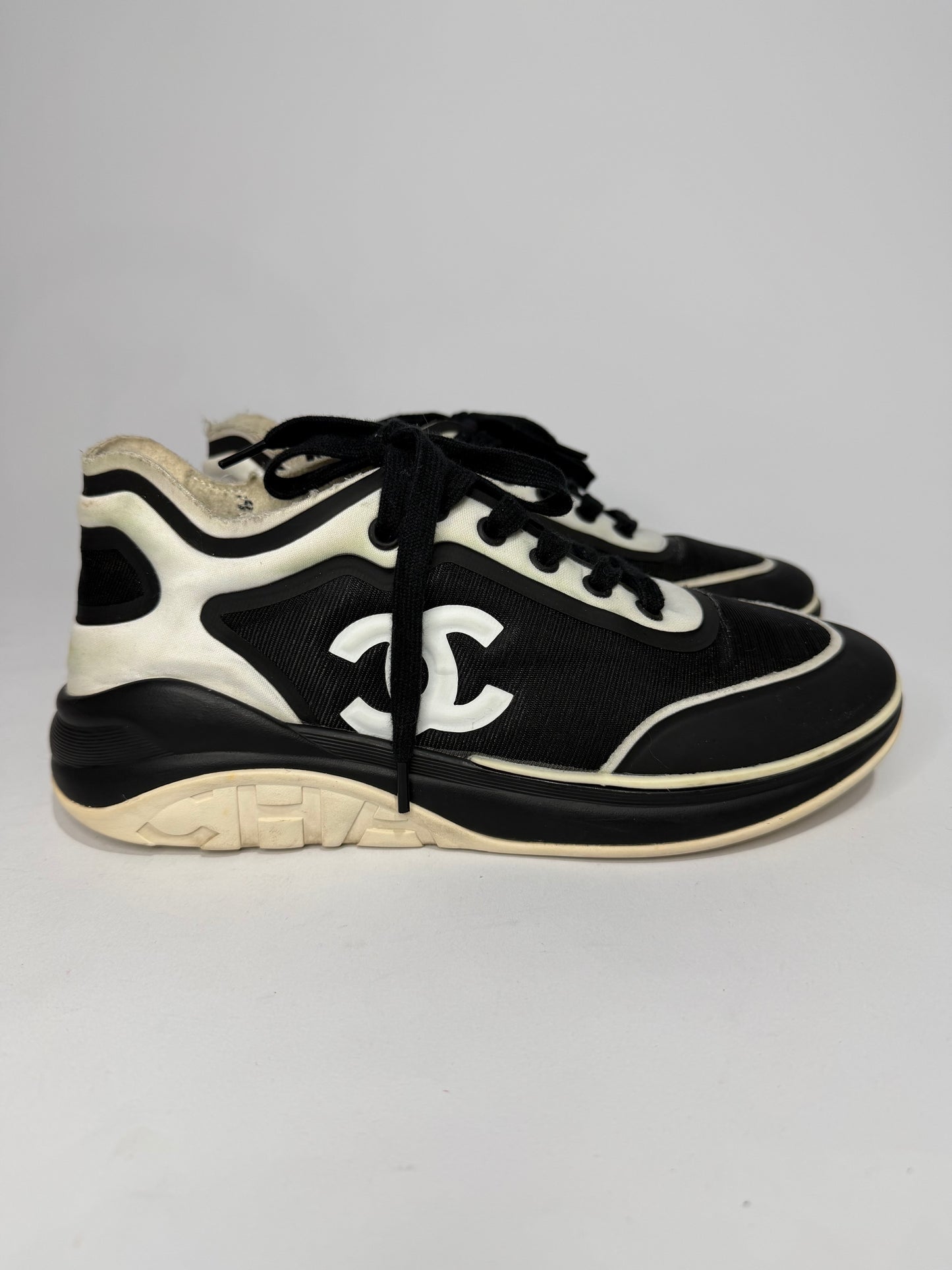 CHANEL Lycra CC Sneakers Black White Size 40 EU/ 10 US