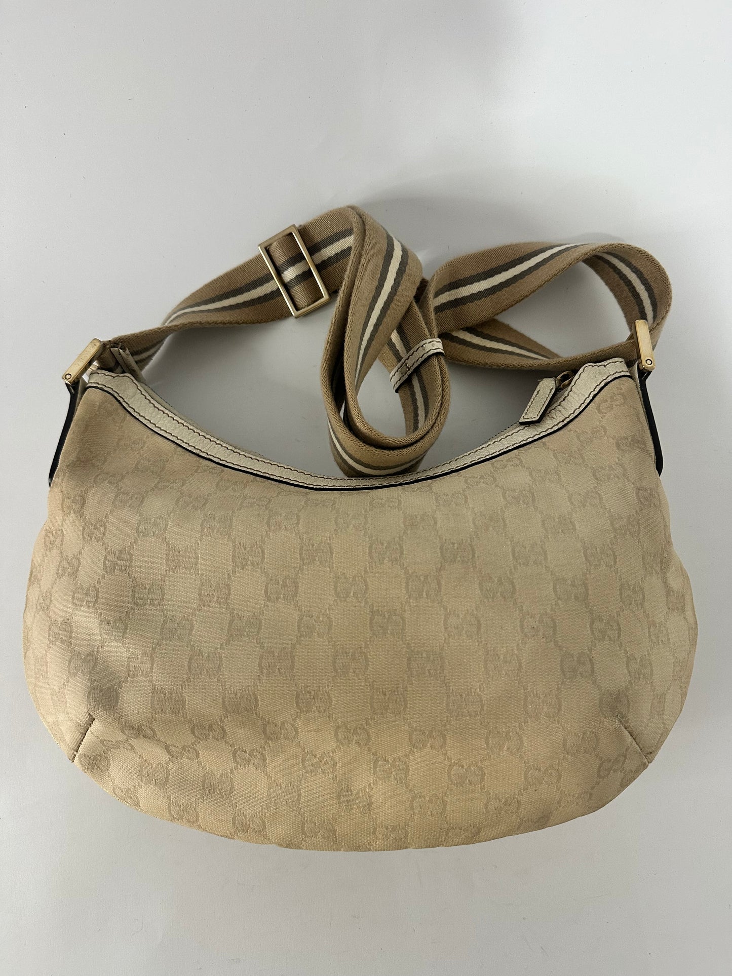 Gucci Beige/Ivory GG Canvas and Leather Medium Messenger Bag