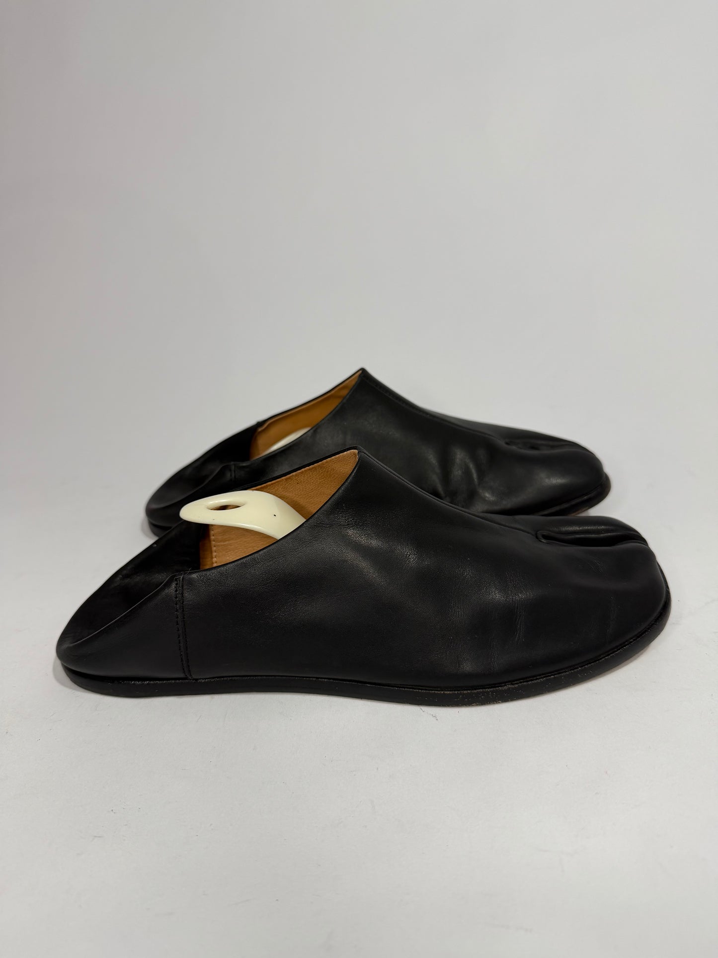 Maison Margiela
Tabi babouche shoes