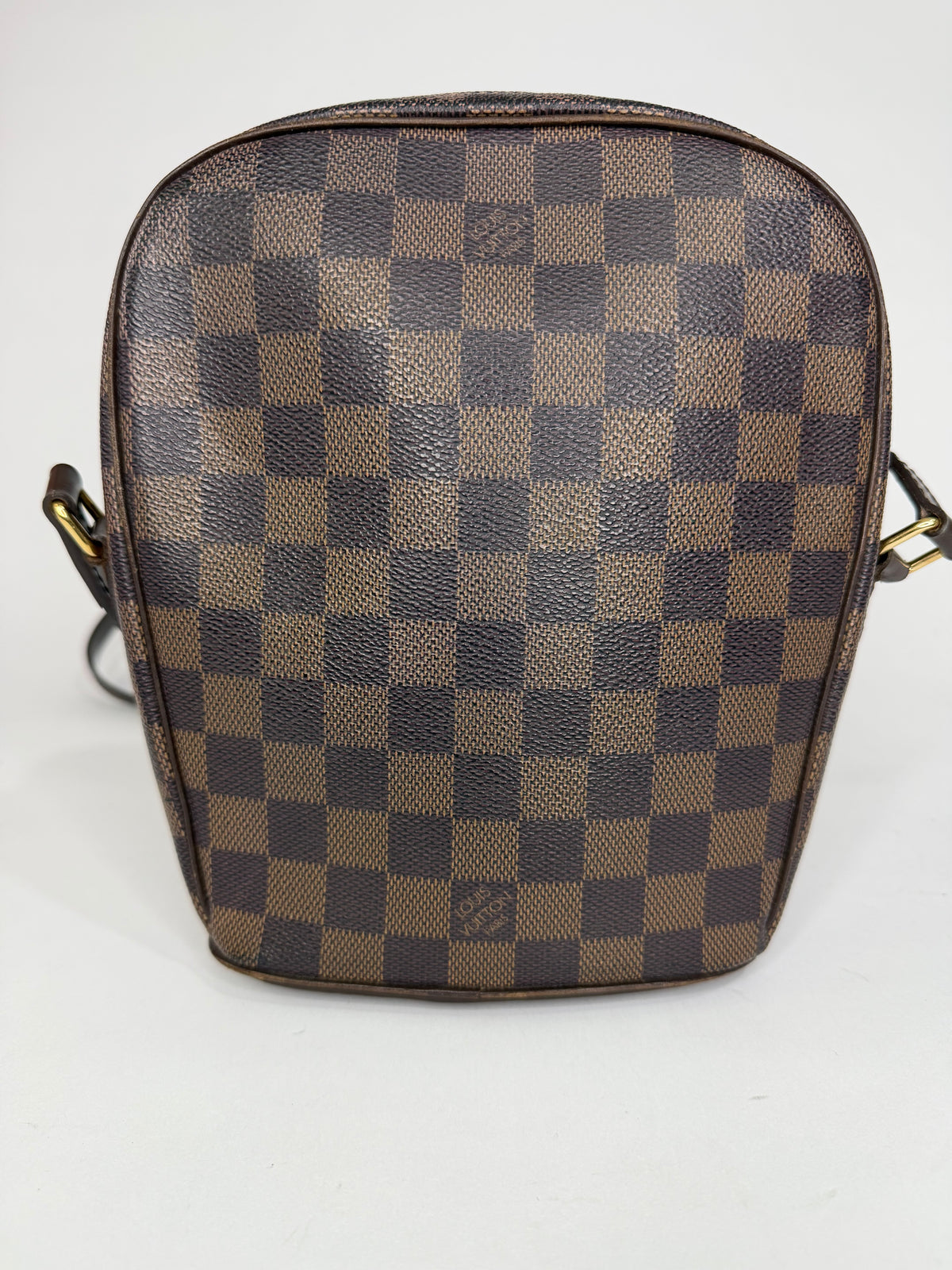 LOUIS VUITTON
Damier Canvas Ipanema PM Bag