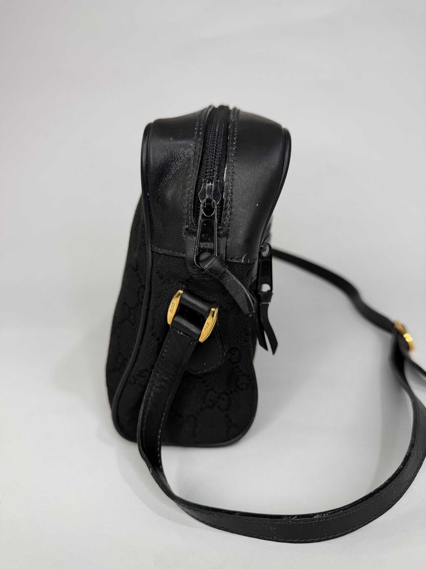 Vintage Gucci
GG Canvas Ophidia Crossbody Bag