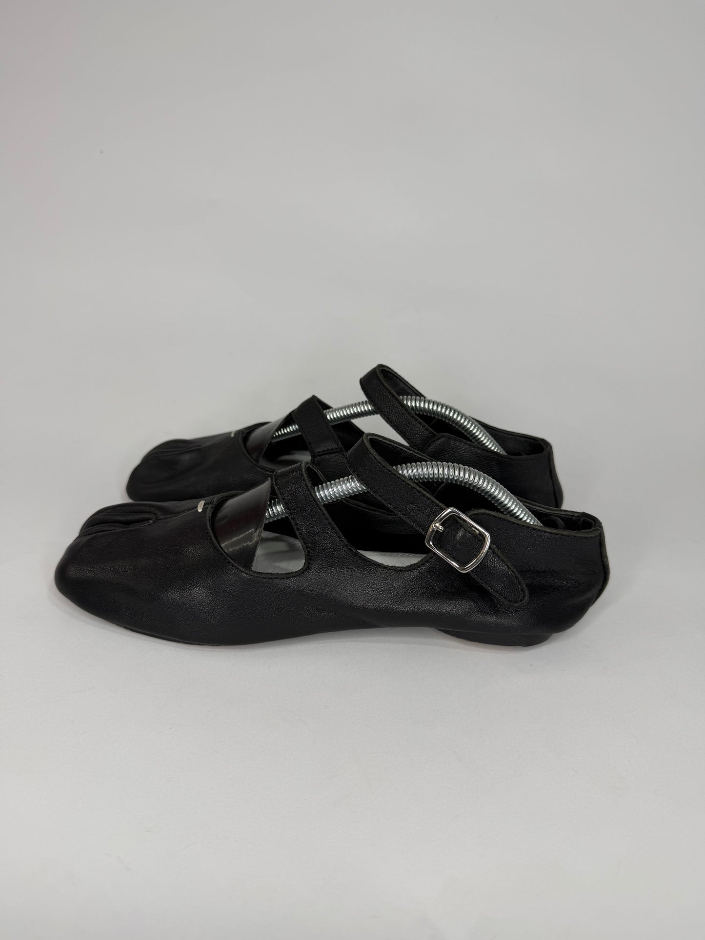Maison Margiela
Leather Ballet Flats Size 36EU/ 6 US/ 3 UK