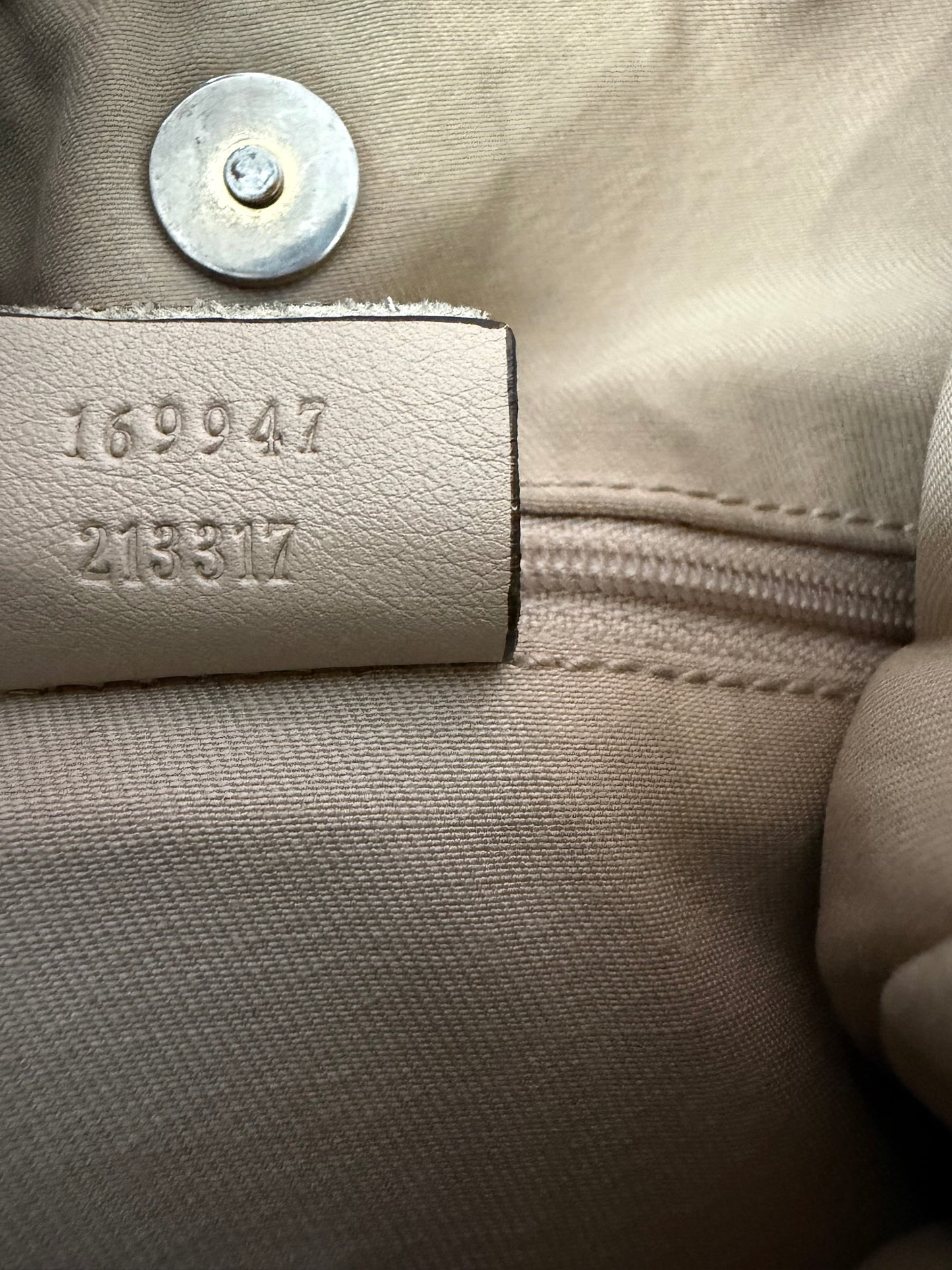 GUCCI
Monogram Medium New Britt Hobo Beige