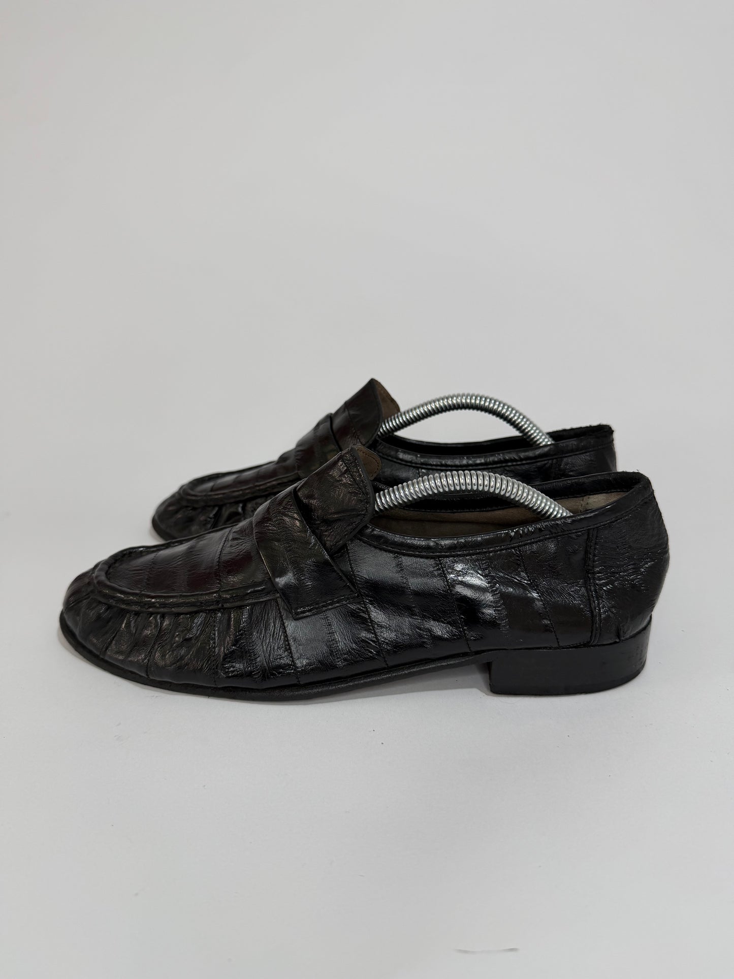 The Row
Soft Eel Skin Leather Dress Loafers Size 37 EU/ 7 US/ 4 UK