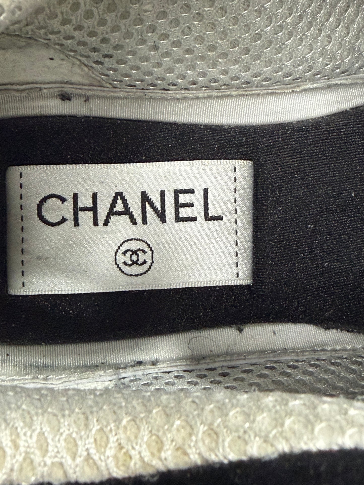 Chanel Black/White Suede CC Interlocking Logo Low Top Sneakers Size 37