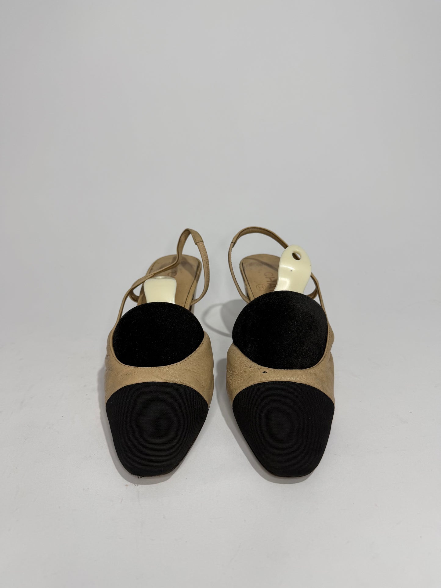 Chanel Beige Leather and Black Fabric Cap Toe Slingback Sandals Size 38EU/8 US