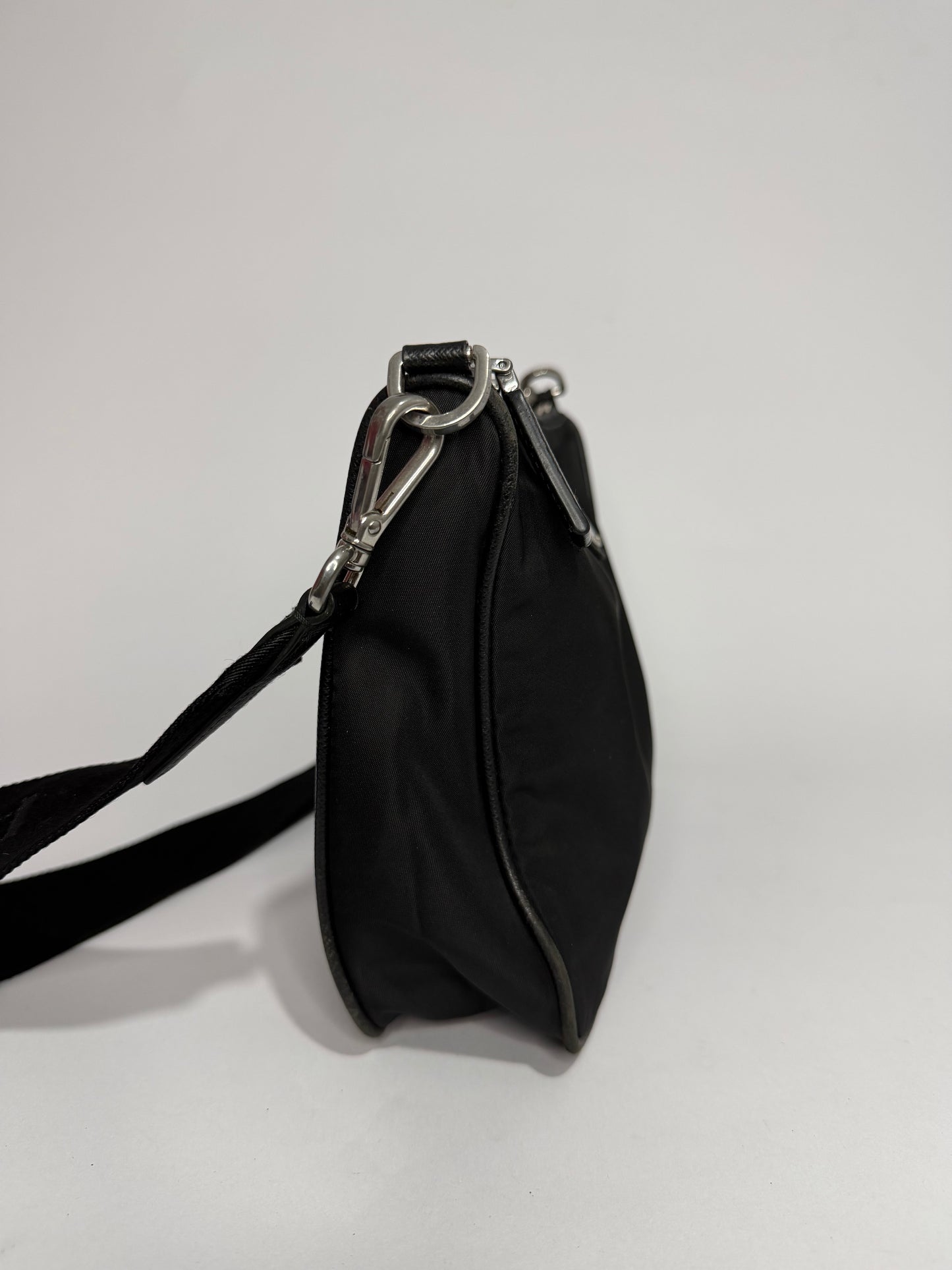 Certified Authentic
PRADA
Re-Nylon Saffiano Re-Edition 2000 Double Zip Crossbody Bag Black