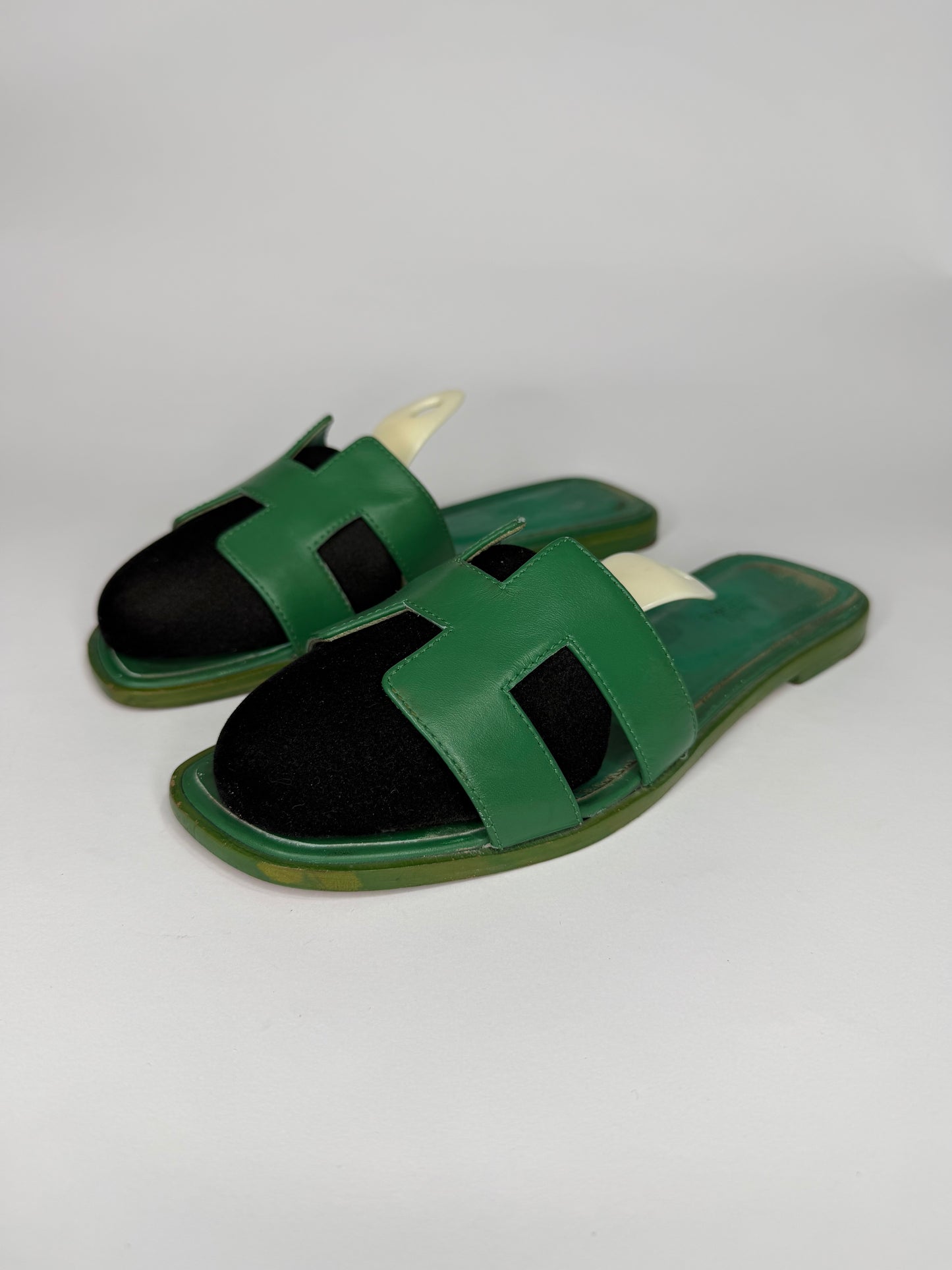HERMES Green Box Calfskin Oran Sandals 40 EU/ 10 US / 7 UK