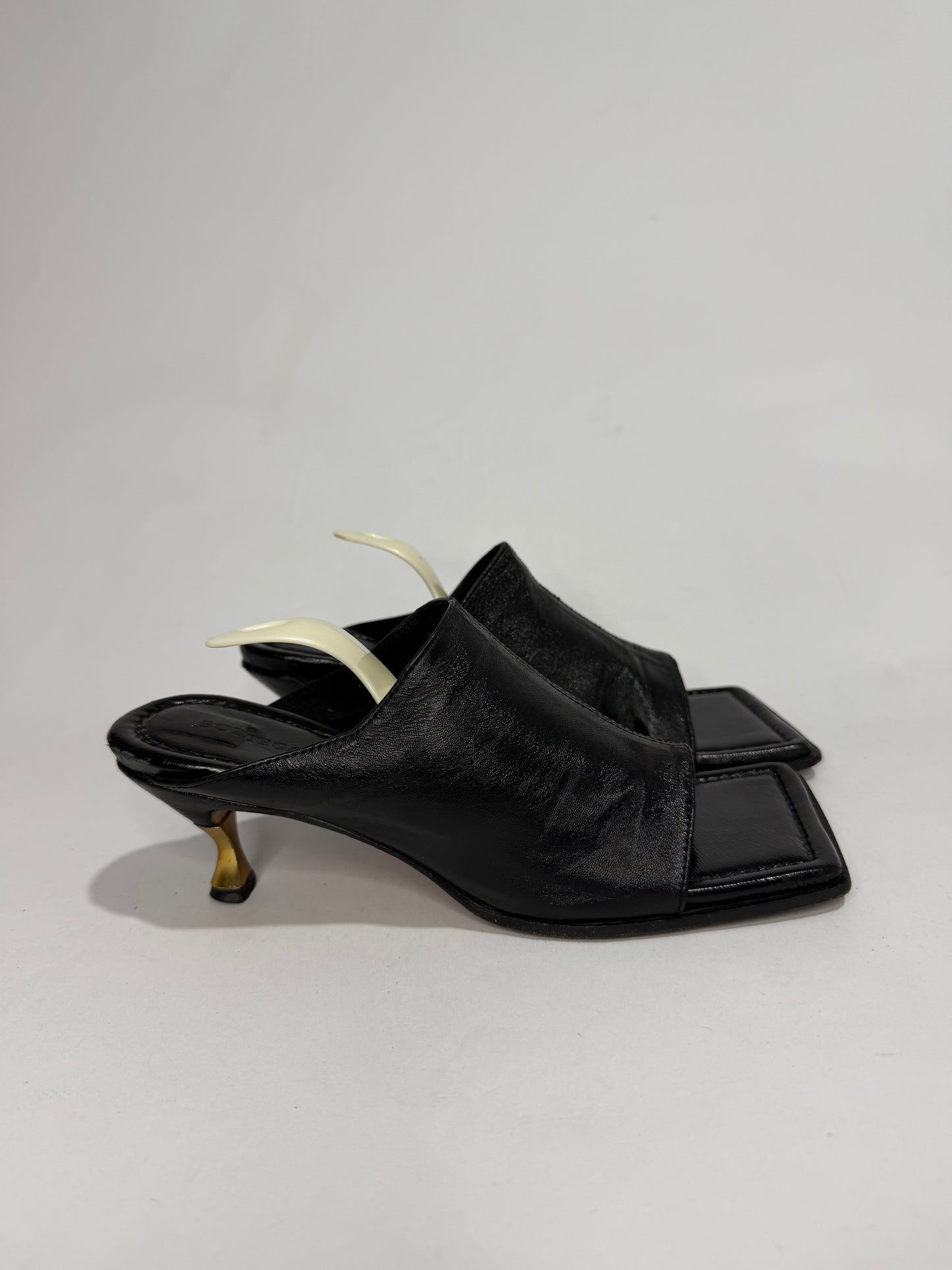 Bottega Veneta Black Leather Square Toe Stretch Mules Gold Sculptural Heel EU 36