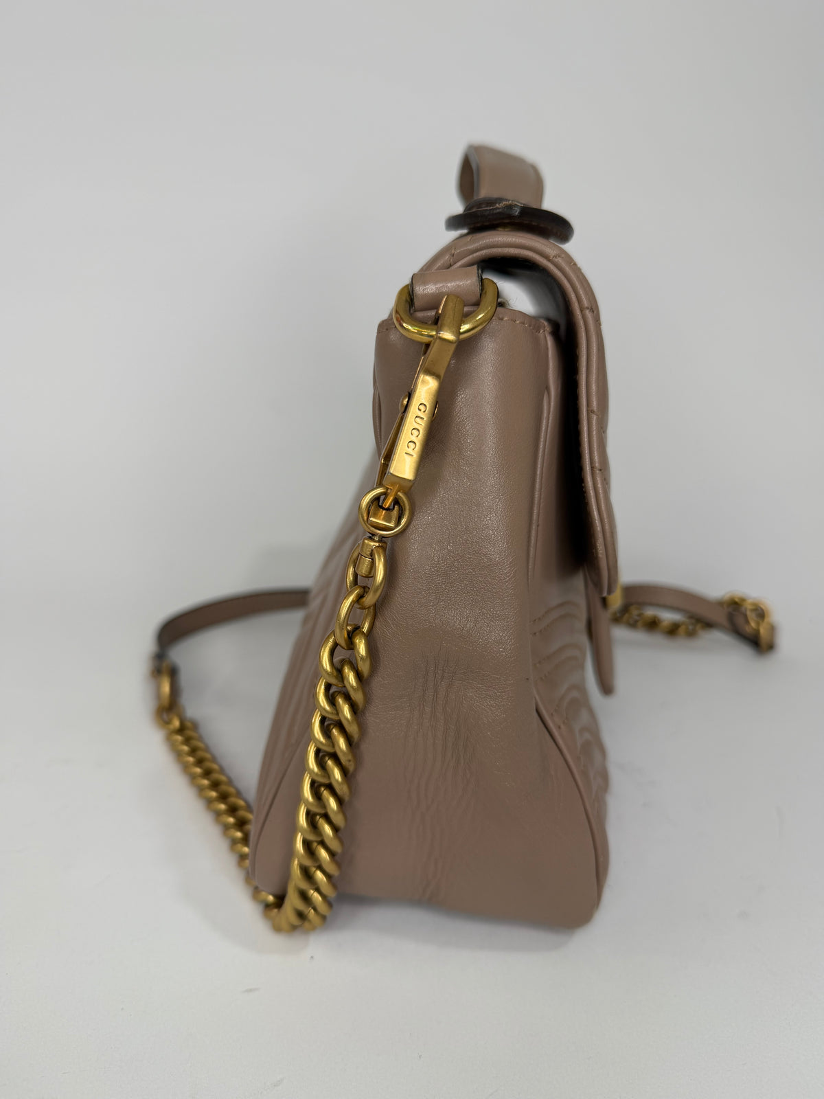 Gucci
GG Marmont Top Handle Flap Bag Matelasse Leather Medium satchel