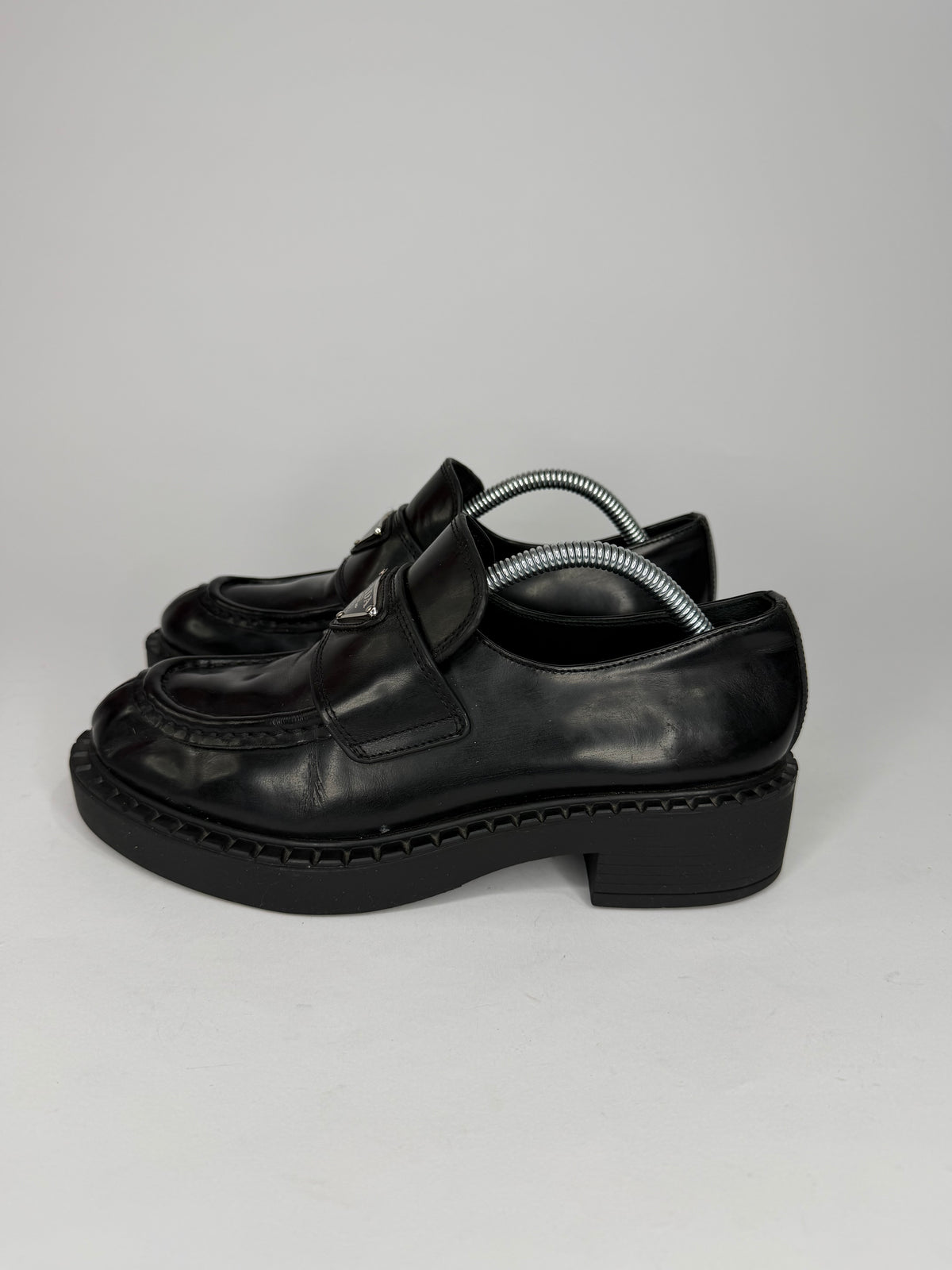 PRADA Vernice Metal Triangle Logo 50mm Loafers Size 36 EU/6 US/ 3UK