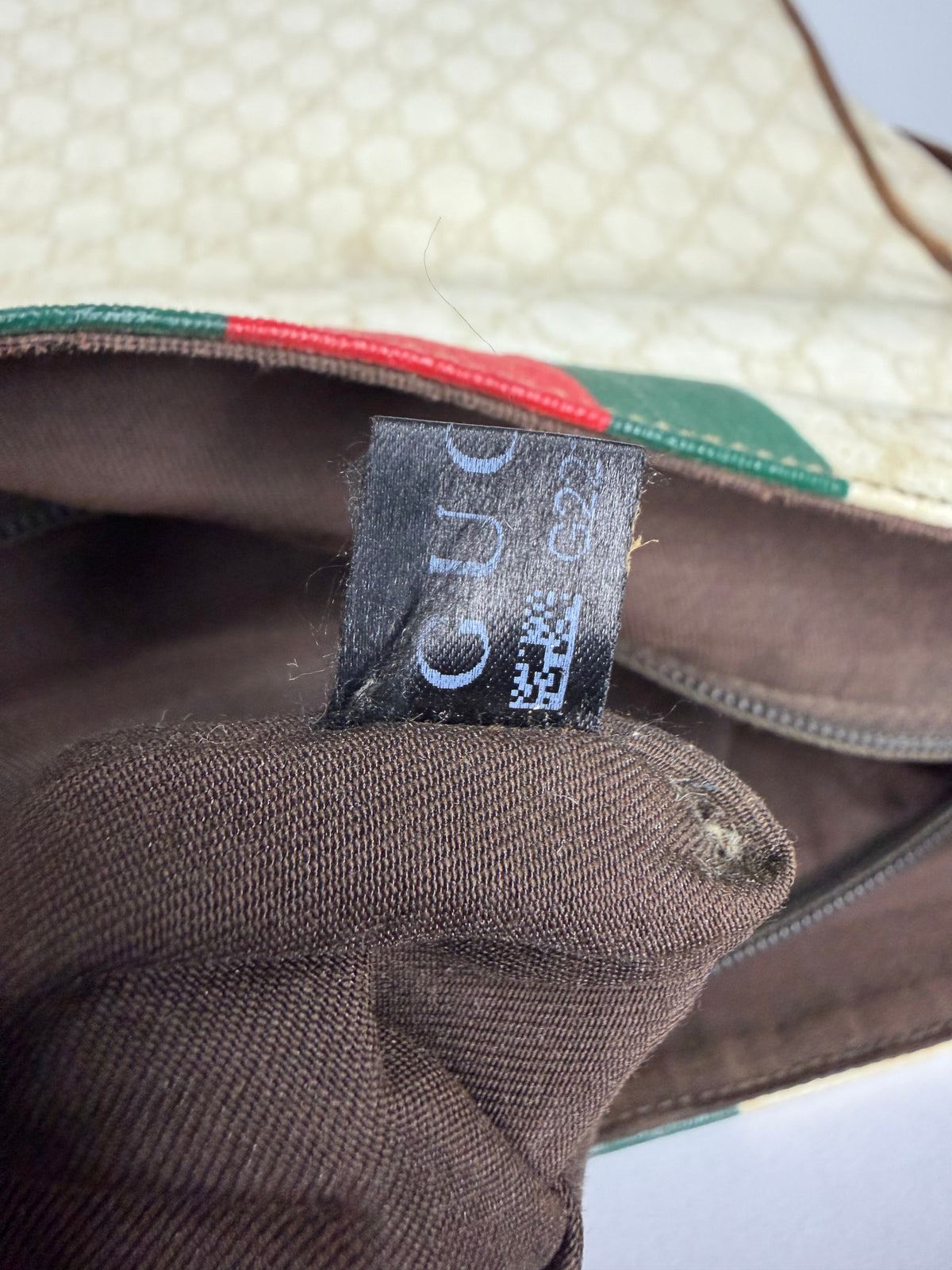 Gucci Vintage GG Supreme Beige Monogram Web Stripe Messenger Shoulder Bag