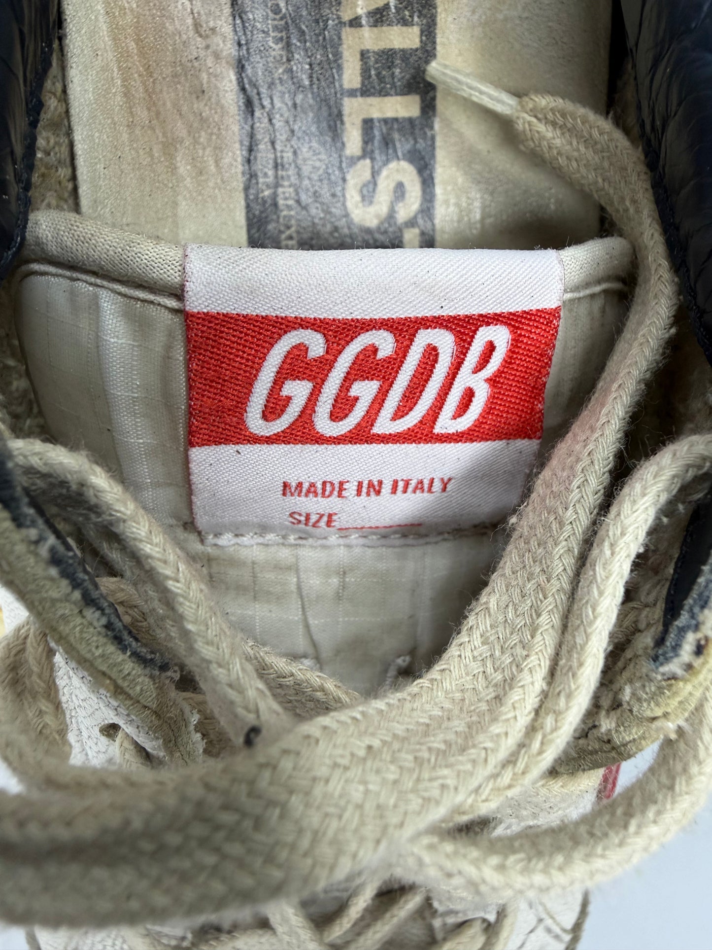 Golden Goose Ball Star Distressed Leather Sneakers White Size 40 EU/ 7 US/ 8 US