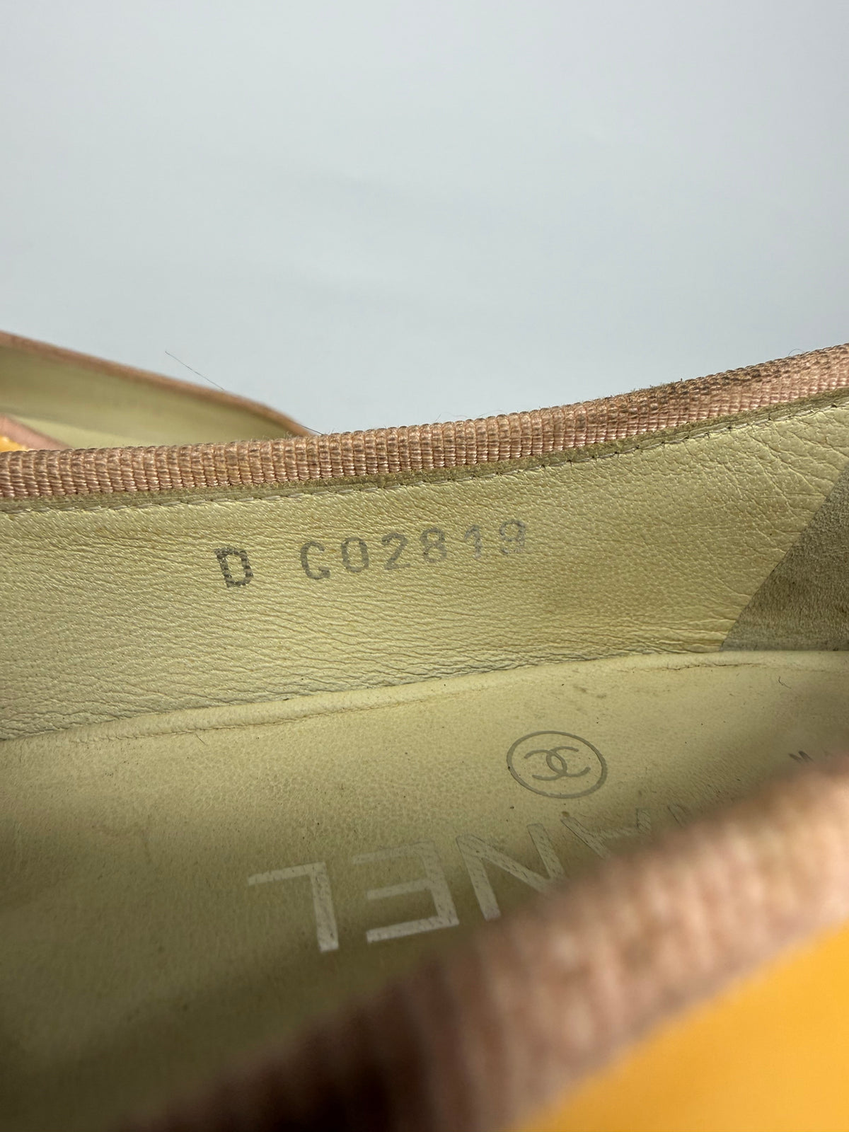 Chanel Yellow Patent Leather CC Bow Ballet Flats Size 35 EU/ 5 US/ 2 UK