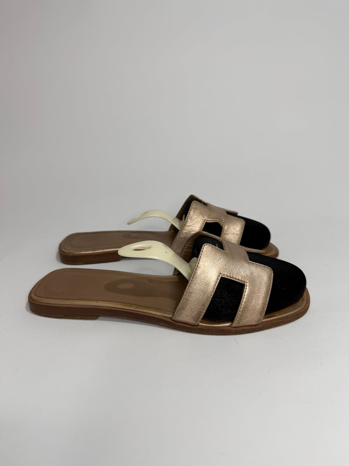 HERMES Metallic Box Calfskin Oran Sandals 38 EU/ 8 US / 5 UK