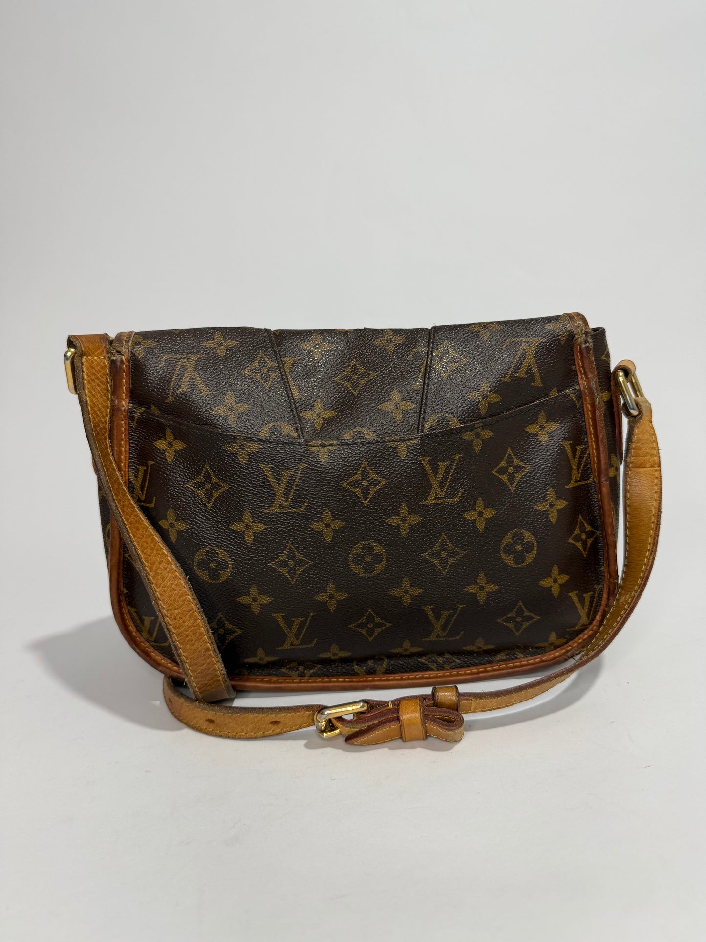 Louis Vuitton
Monogram Menilmontant PM