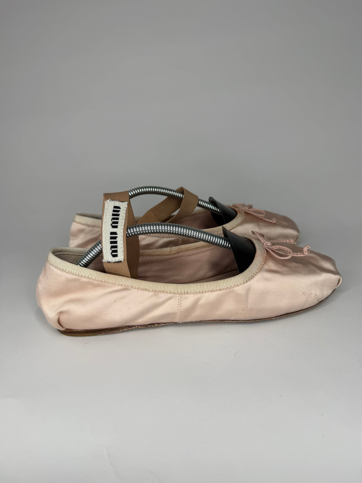 Miu Miu Beige Leather Buckle Detail Bow Ballet Flats Size 37 EU/ 7 US