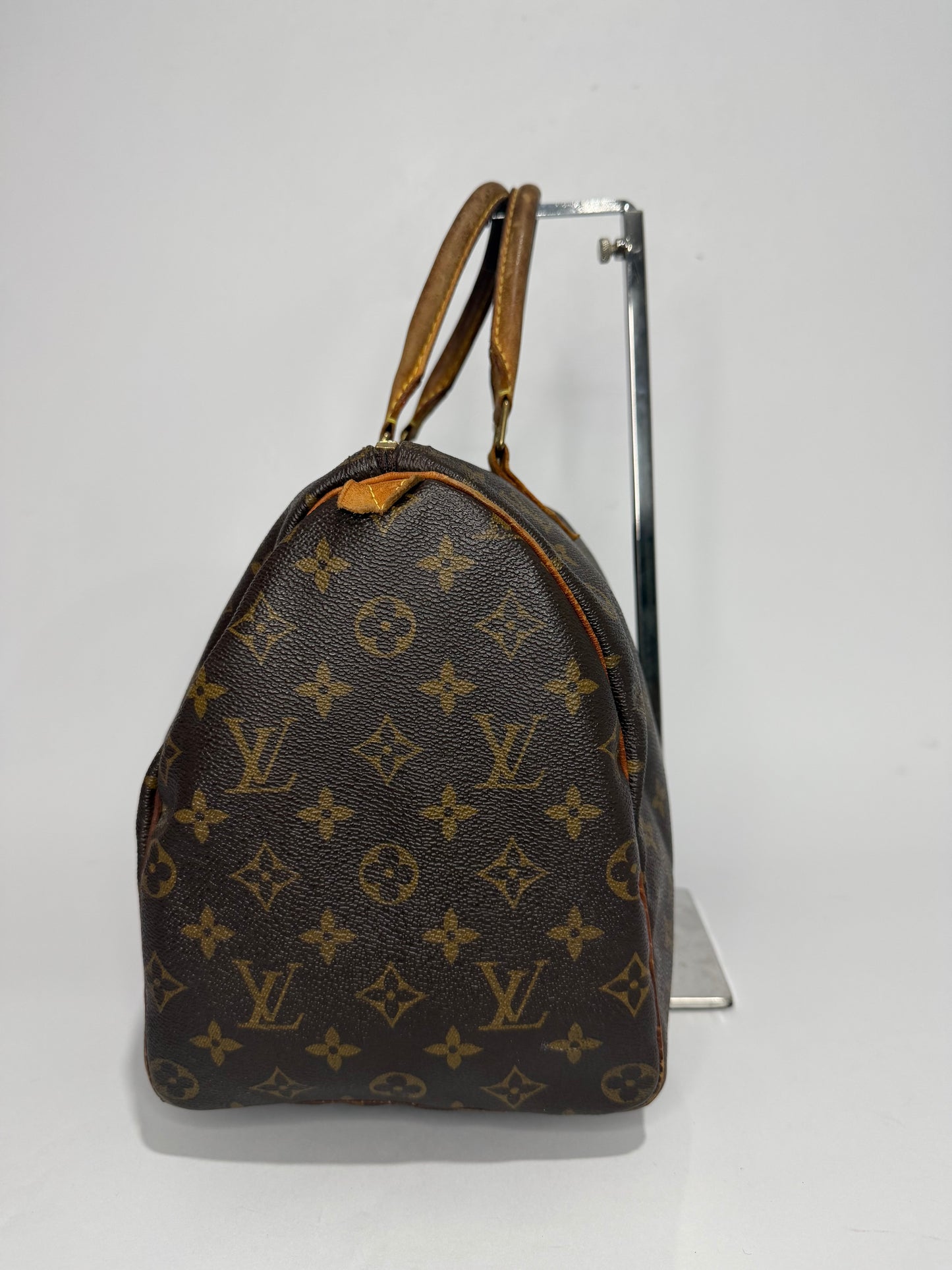 LOUIS VUITTON Monogram Speedy 35