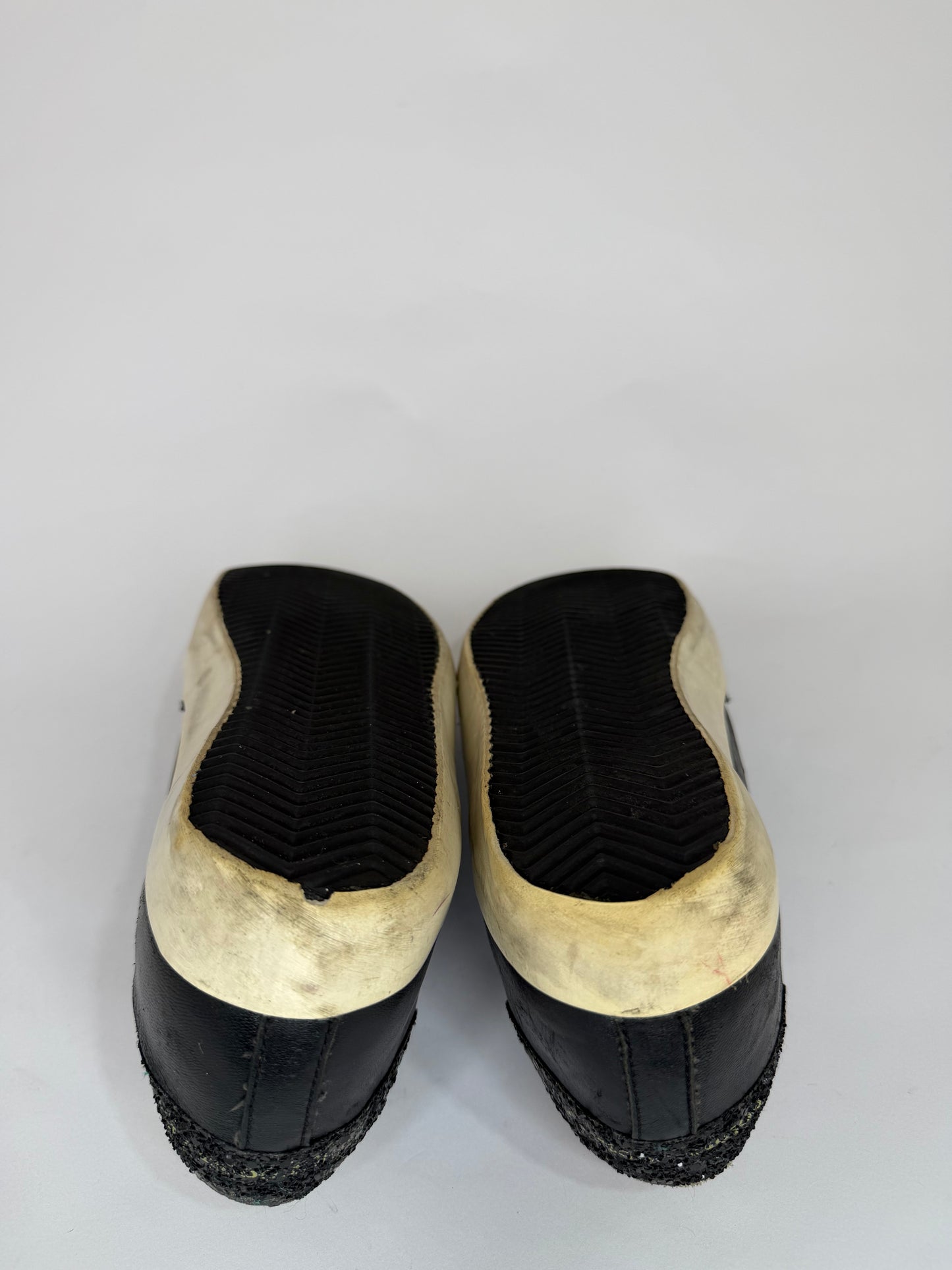 Golden Goose Super Star Black Leather and Suede Lace Up Sneakers Size 40 EU/ 8 US / 7 UK