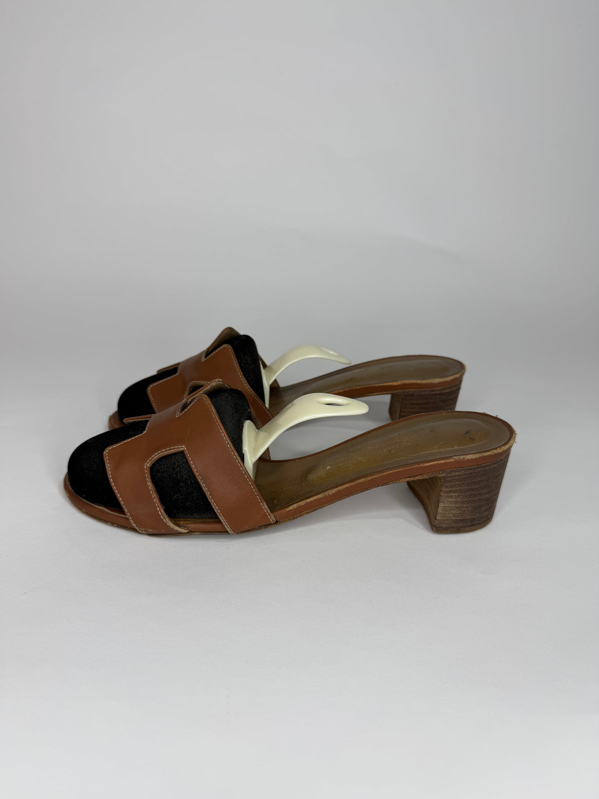 Hermes Brown Leather Oasis Slide Sandals Size 39 EU/ 9 US/ 6 UK