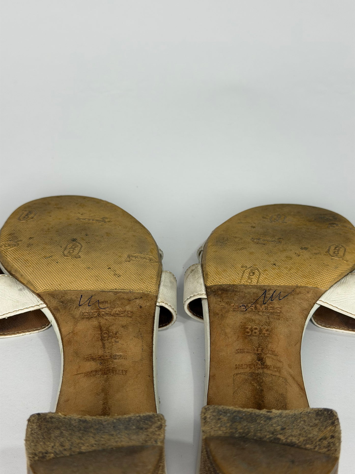 Hermes White Leather Oasis Slide Sandals Size 38.5  EU/ 8.6 US/ 5.5 UK
