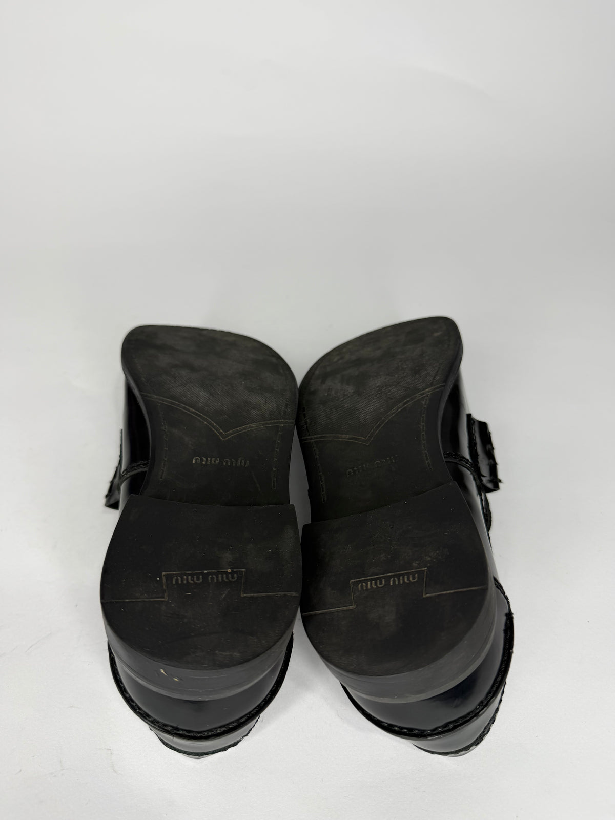Miu Miu
Black Leather Penny Loafers
Women's Size: 8 US | IT 38
