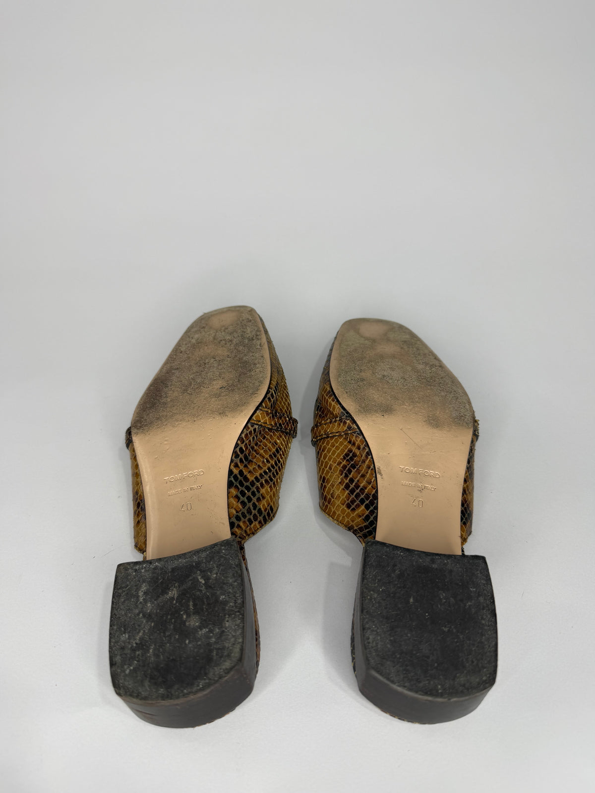TOM FORD
Leather Croc-Embossed Whitney Mules 25 Size 40 EU/ 10 US/ 7 UK