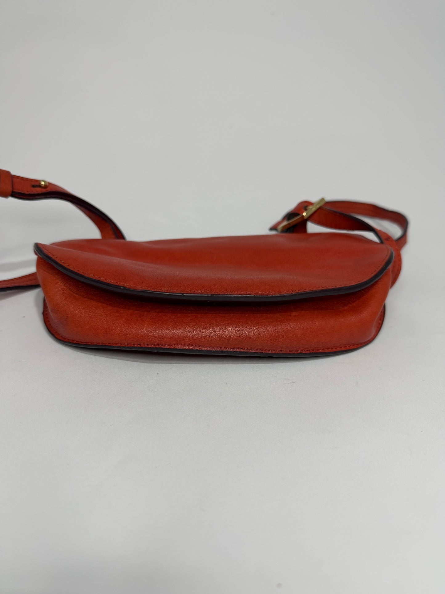 Chloé
Signature Crossbody