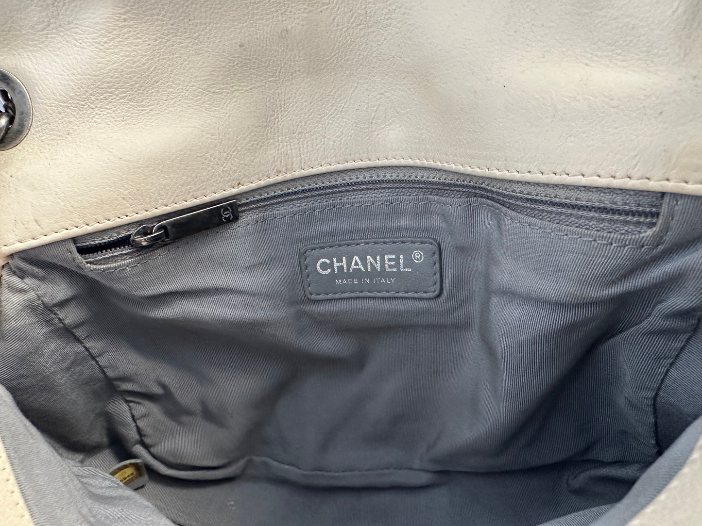 CHANEL

Calfskin Love Me Tender Flap Bag White