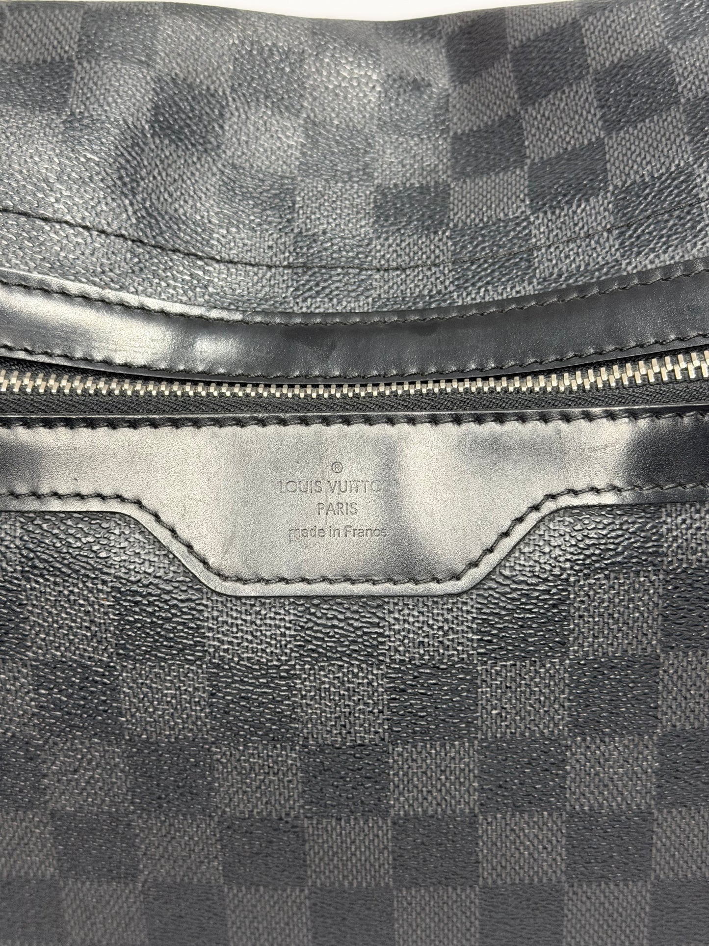 Louis Vuitton Damier Graphite Canvas Daniel MM Messenger Bag