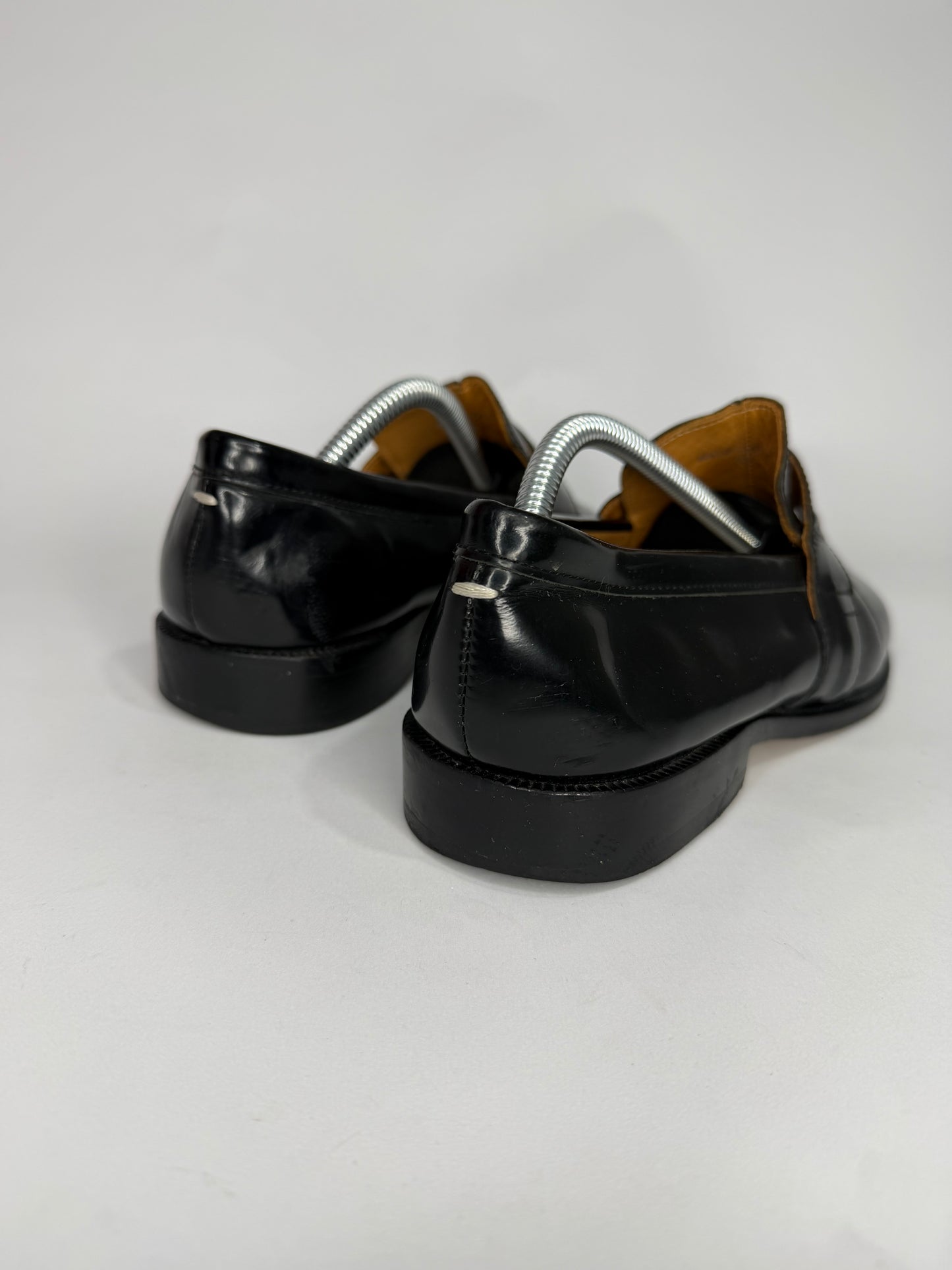 Maison MargeilaTabi strap split-toe loafers Size 38 EU/ 8 US/ 5 UK