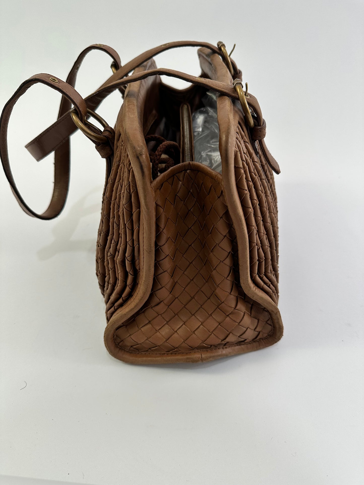 Bottega Veneta
Belted Frame Satchel Pleated Intrecciato Nappa Large Bag