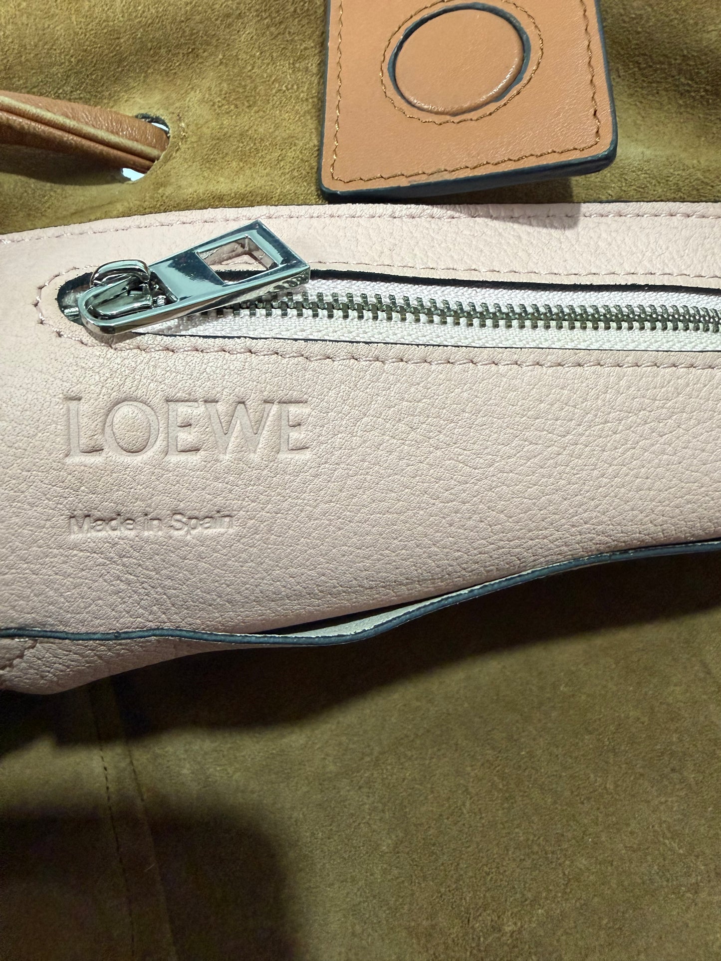 Loewe
Small Flamenco Pink Leather Tote
