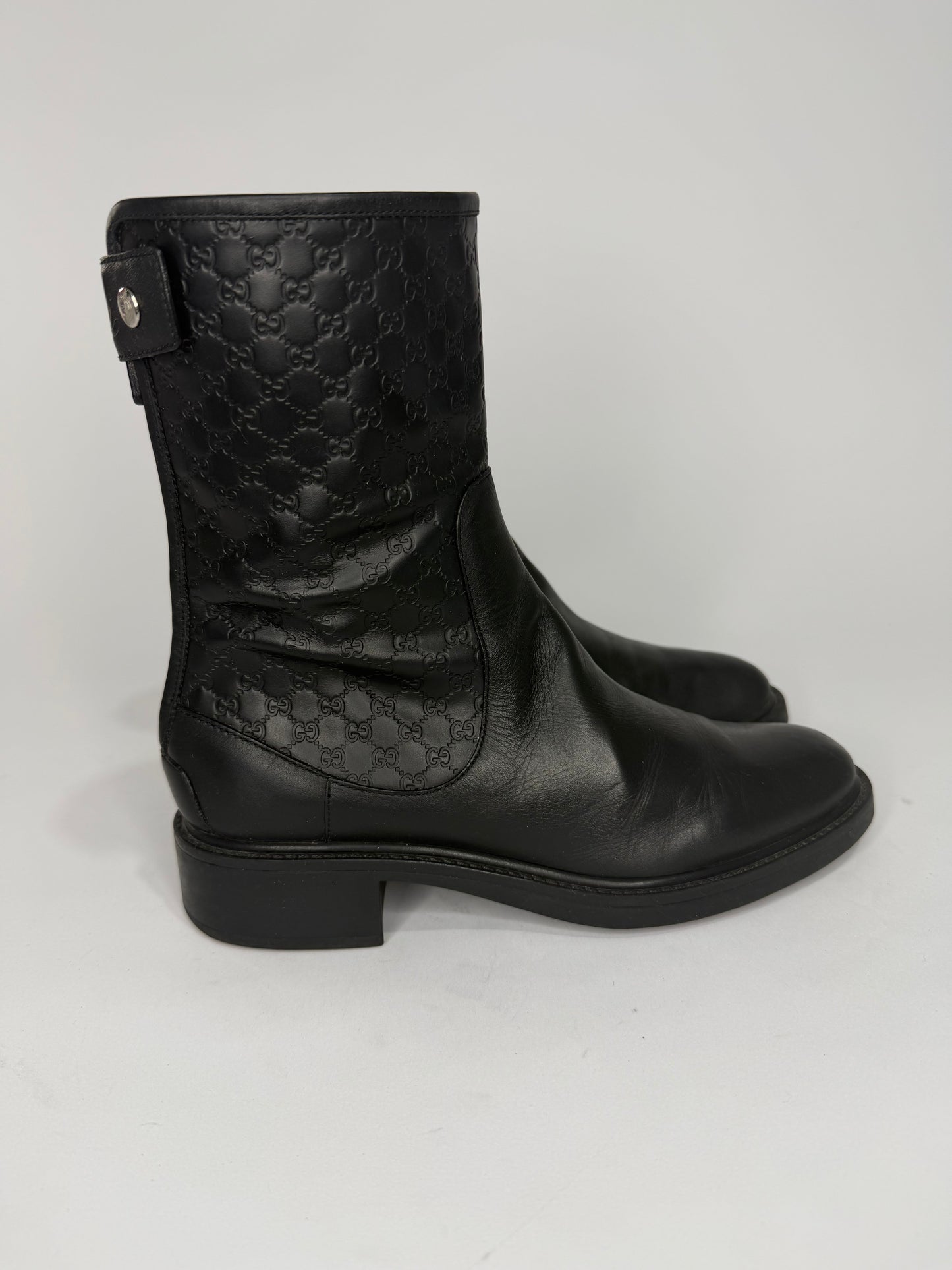 Gucci
GG Embossed Embossed Leather Moto Boots
Women's Size 36 EU/ 6 US/ 3 UK