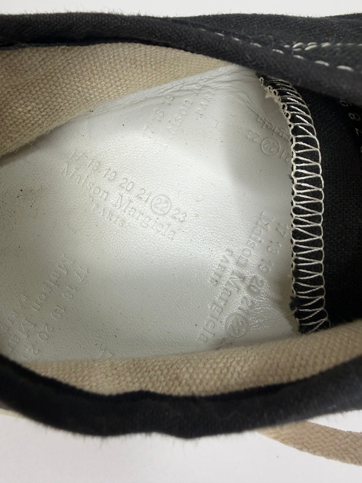 Maison MargielaTabi Low Sneaker Size 38 EU/ 8 US/ 5 UK