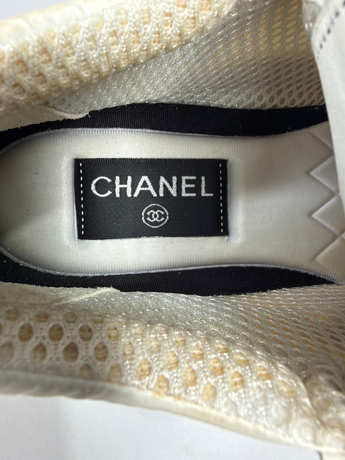 Chanel White Leather and Mesh CC Low Top Sneakers Size 38 EU/ 8 US/ 5 UK