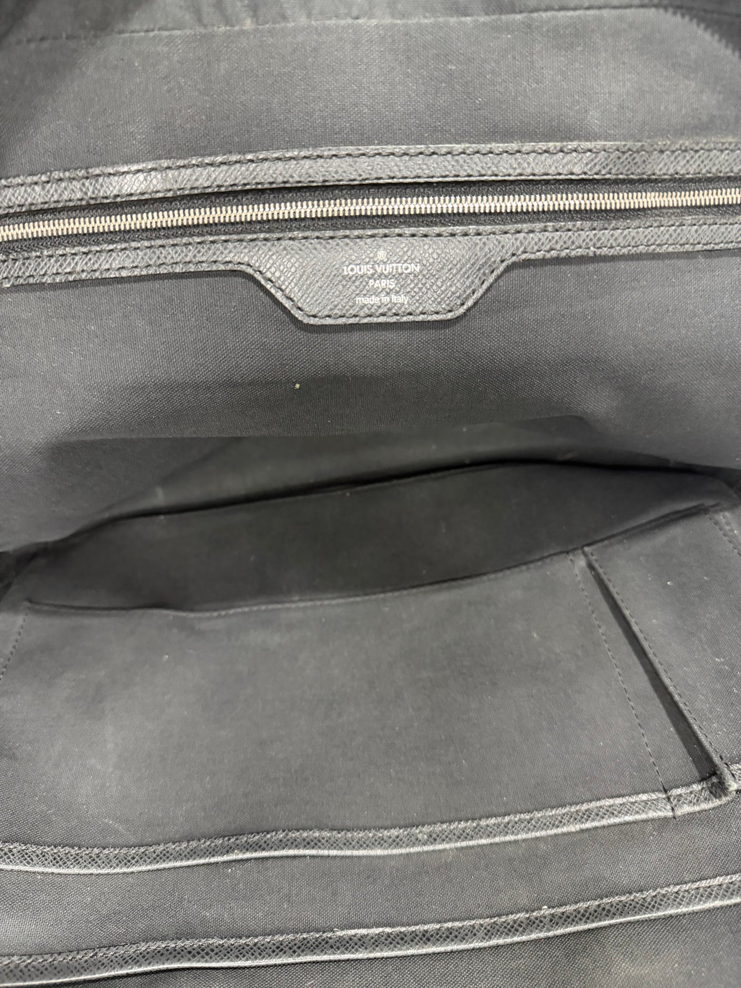 Louis Vuitton Black Taiga Leather Alexander Briefcase