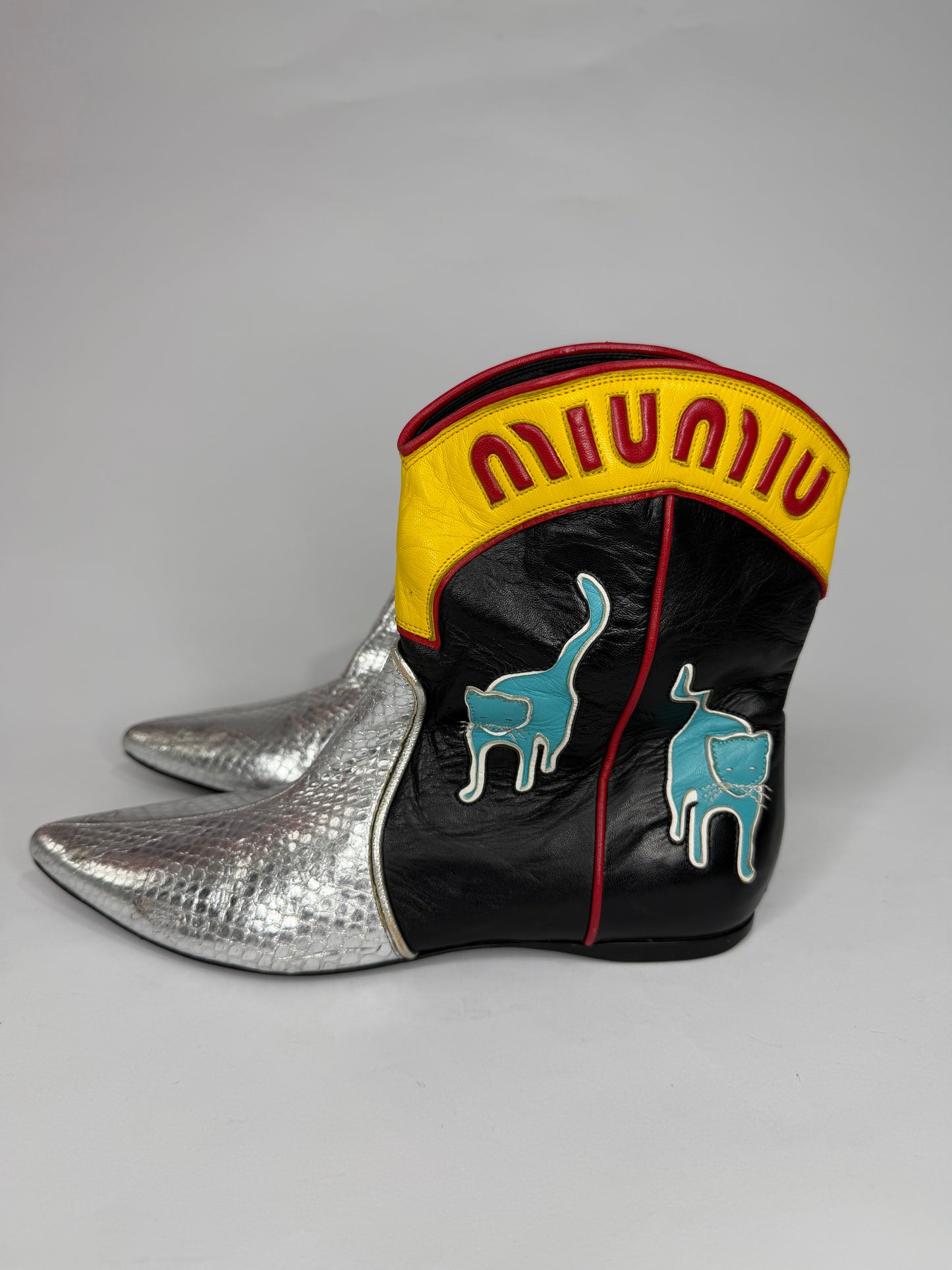 MIU MIU resort 2016 
Leather & Metallic Flat Cowboy Boots In Black-Silver Size 37 EU/ 7 US / 4 Uk