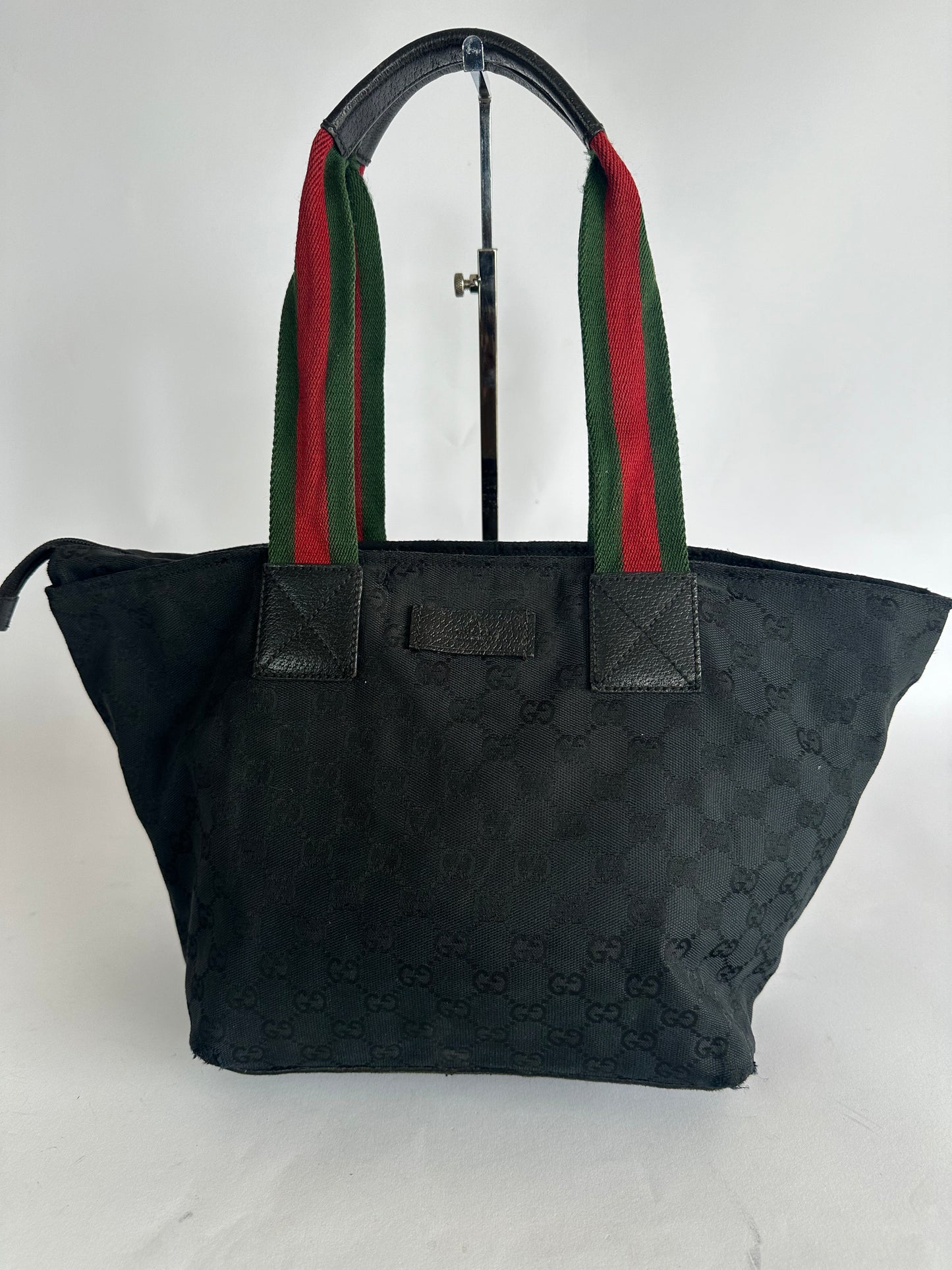 GUCCI GG Monogram Medium Web Handle Bucket Tote Black