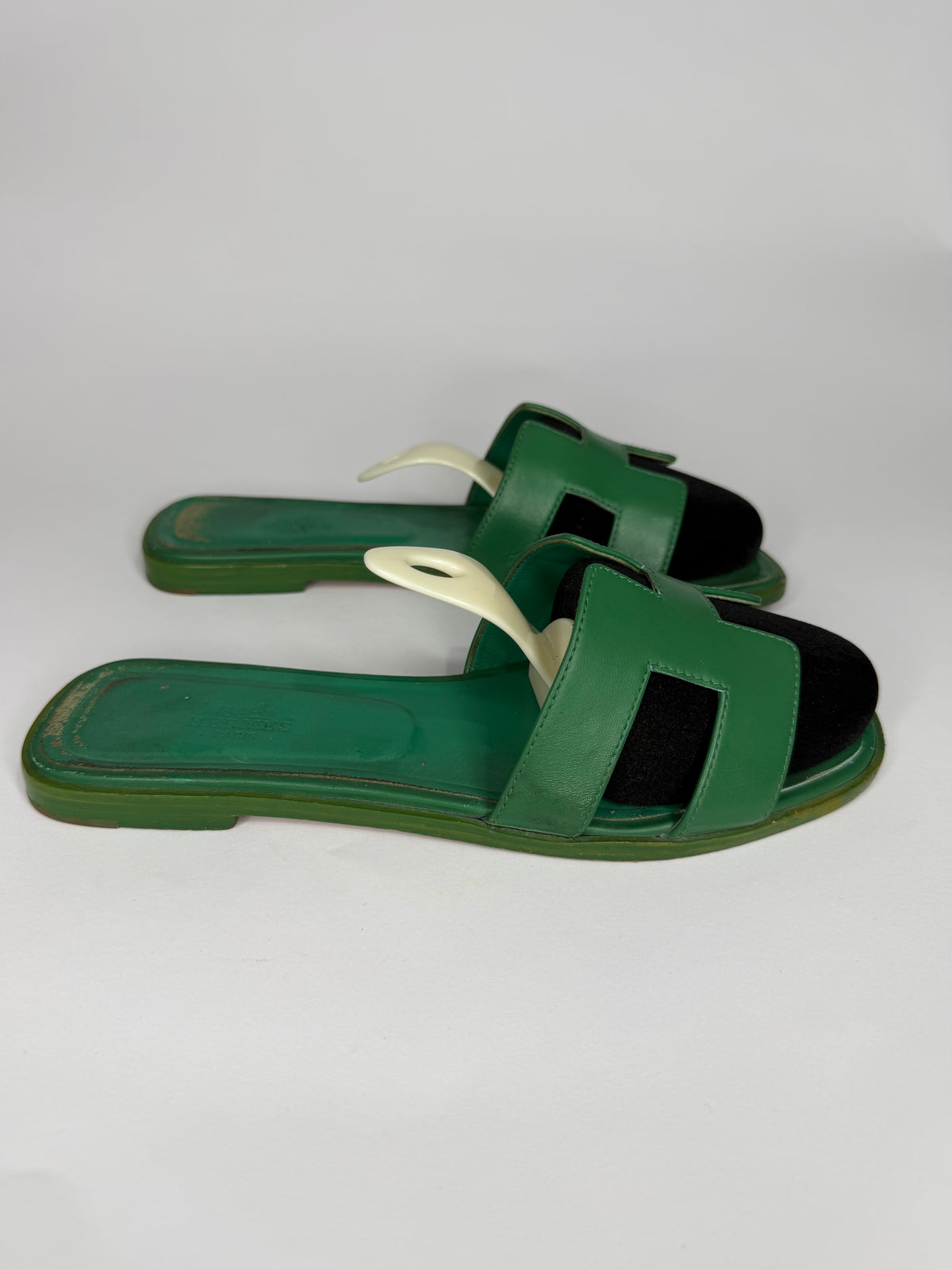 HERMES Green Box Calfskin Oran Sandals 40 EU/ 10 US / 7 UK