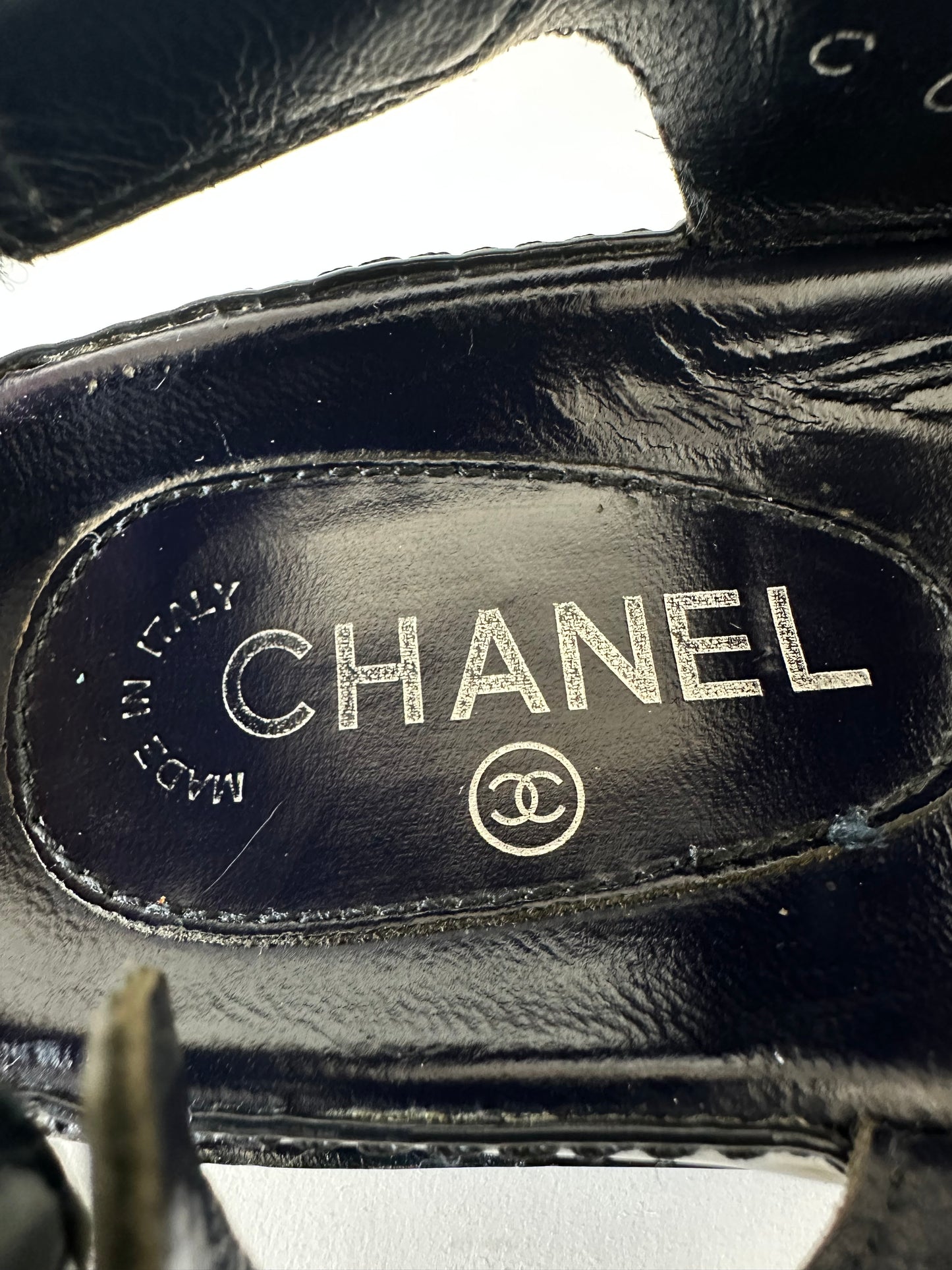 Chanel Blue patent Leather CC Flat DAD Sandals Size 39 EU/ 9 US / 6 UK