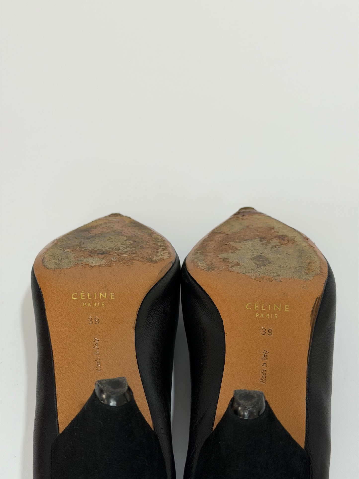 Celine Black Leather V Neck Pointed Toe Pumps Size 39 EU/9 US