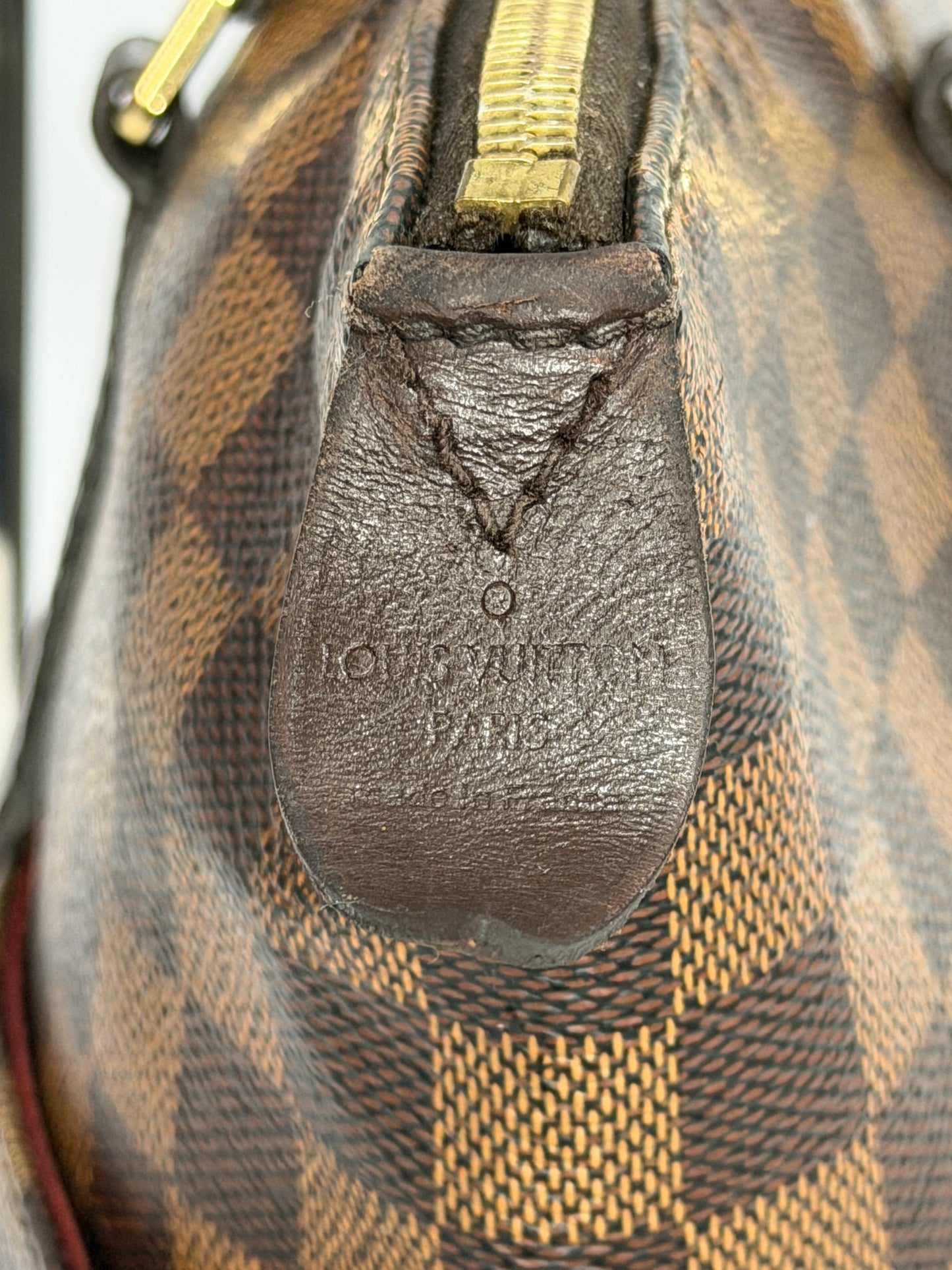 LOUIS VUITTON
Damier Canvas Totally MM NM Bag